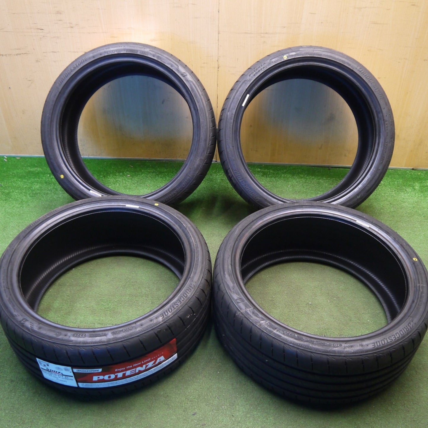 未使用！24年★235/35R19 ブリヂストン ポテンザ S007A タイヤ 19インチ インプレッサ WRX ワーゲン シロッコ アウディ S4 A4 A6 等★6032409Hノタ