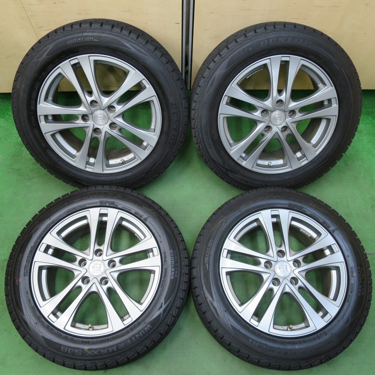 バリ溝！23年！ほぼ10分★スタッドレス 215/60R17 ダンロップ ウインターマックス SJ8 SJ8+ Aphrodite アフロディーテ 17インチ PCD114.3/5H★5012808イス