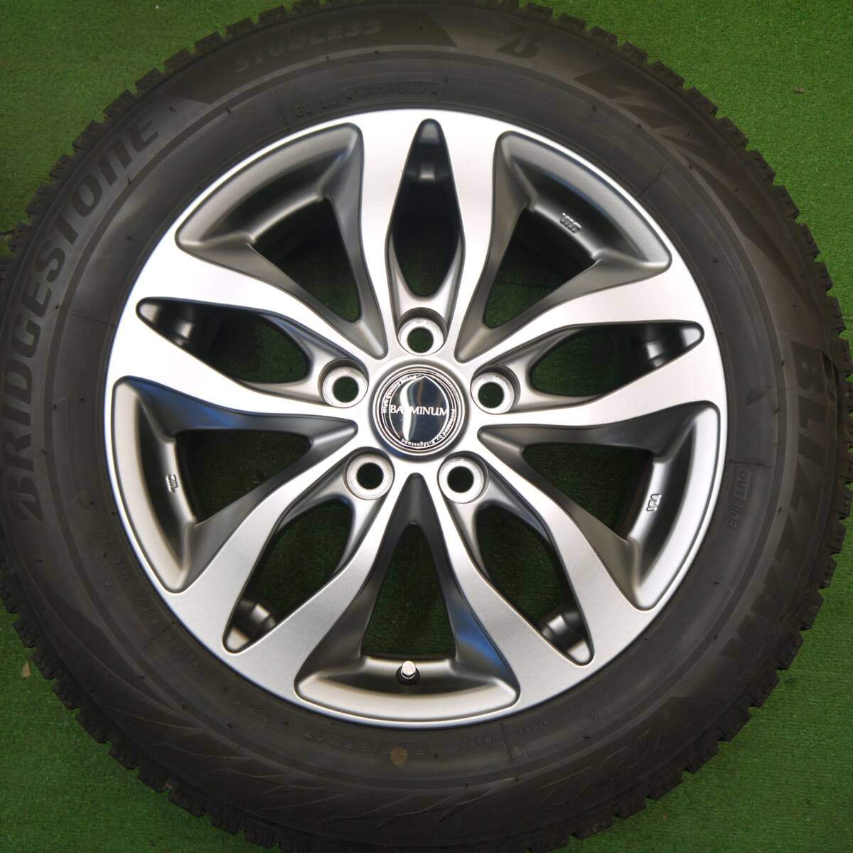 バリ溝！23年！キレイ！9分★スタッドレス 205/60R16 ブリヂストン ブリザック VRX2 BALMINUM バルミナ 16インチ PCD114.3/5H★5031710Hス