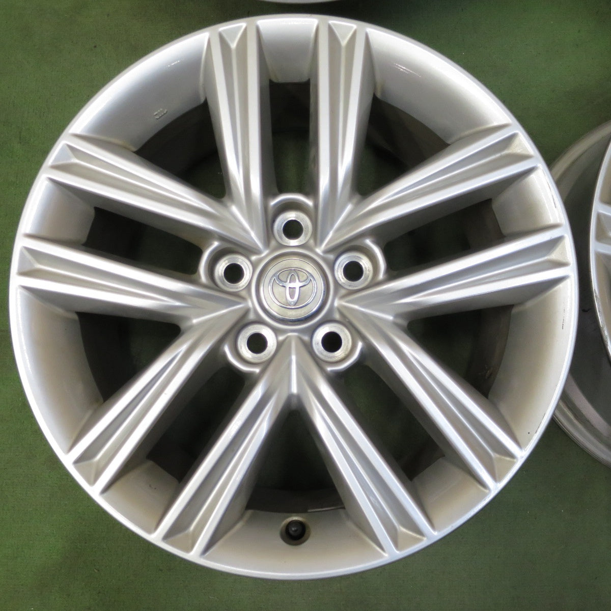 キレイ★トヨタ 210系 クラウン アスリート 純正 ホイール 17インチ 17×7.5J PCD114.3/5H★6072102NGホ