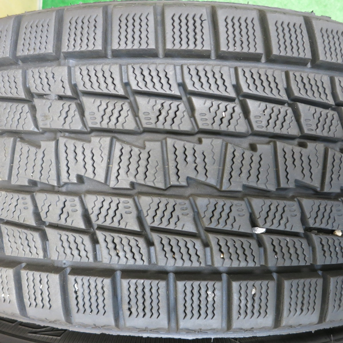 バリ溝！22年！キレイ！9.5分★スタッドレス 225/55R19 グッドイヤー アイスナビ SUV VELVA SPORTZ ヴェルヴァ 19インチ PCD114.3/5H★5121807HAス