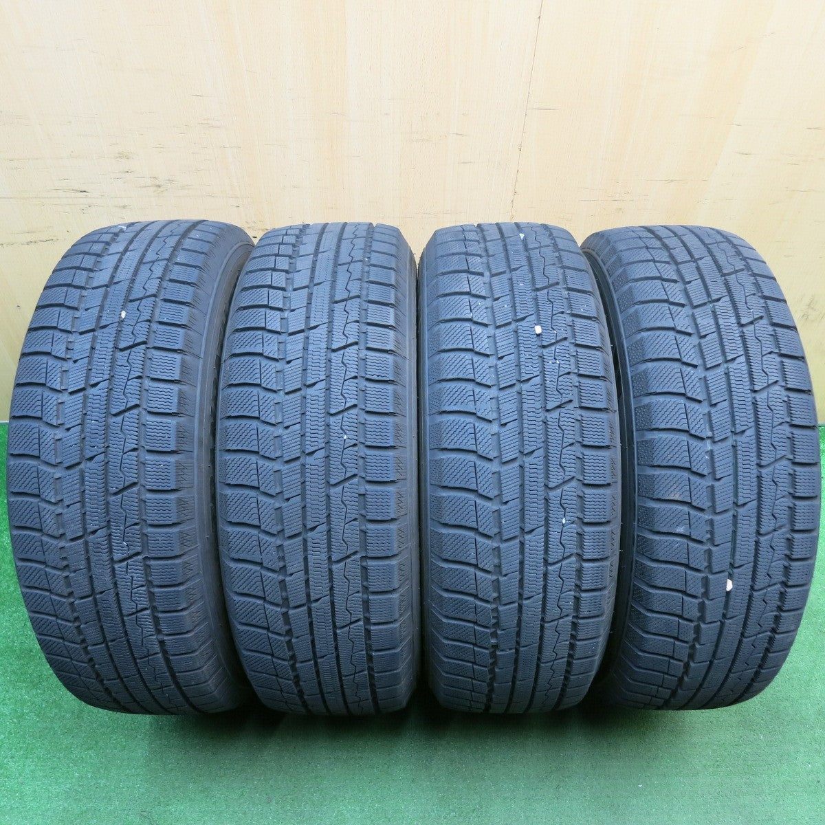 バリ溝！23年！キレイ！9.5分★スタッドレス 225/65R17 トーヨー ウインター トランパス TX ZACK JP-205 MONZA 17インチ PCD114.3/5H★5041803TNス
