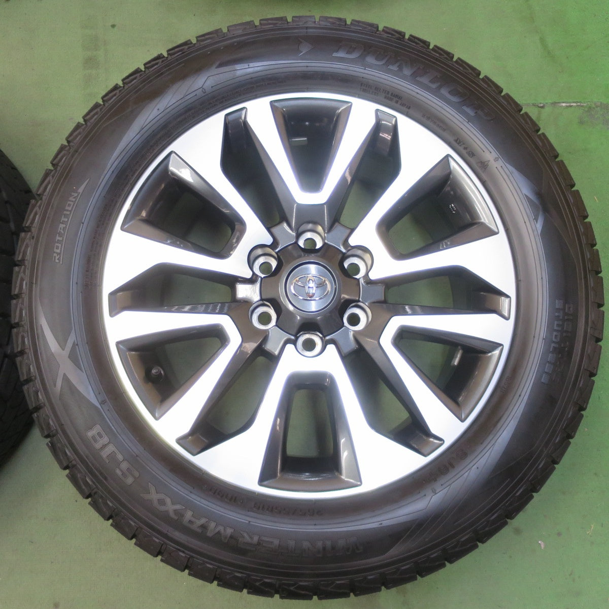 ほぼ未使用！24年！キレイ★トヨタ 150系 ランクル プラド 純正 265/55R19 スタッドレス ダンロップ ウインターマックス SJ8 SJ8+ 19インチ PCD139.7/6H★6051201イス