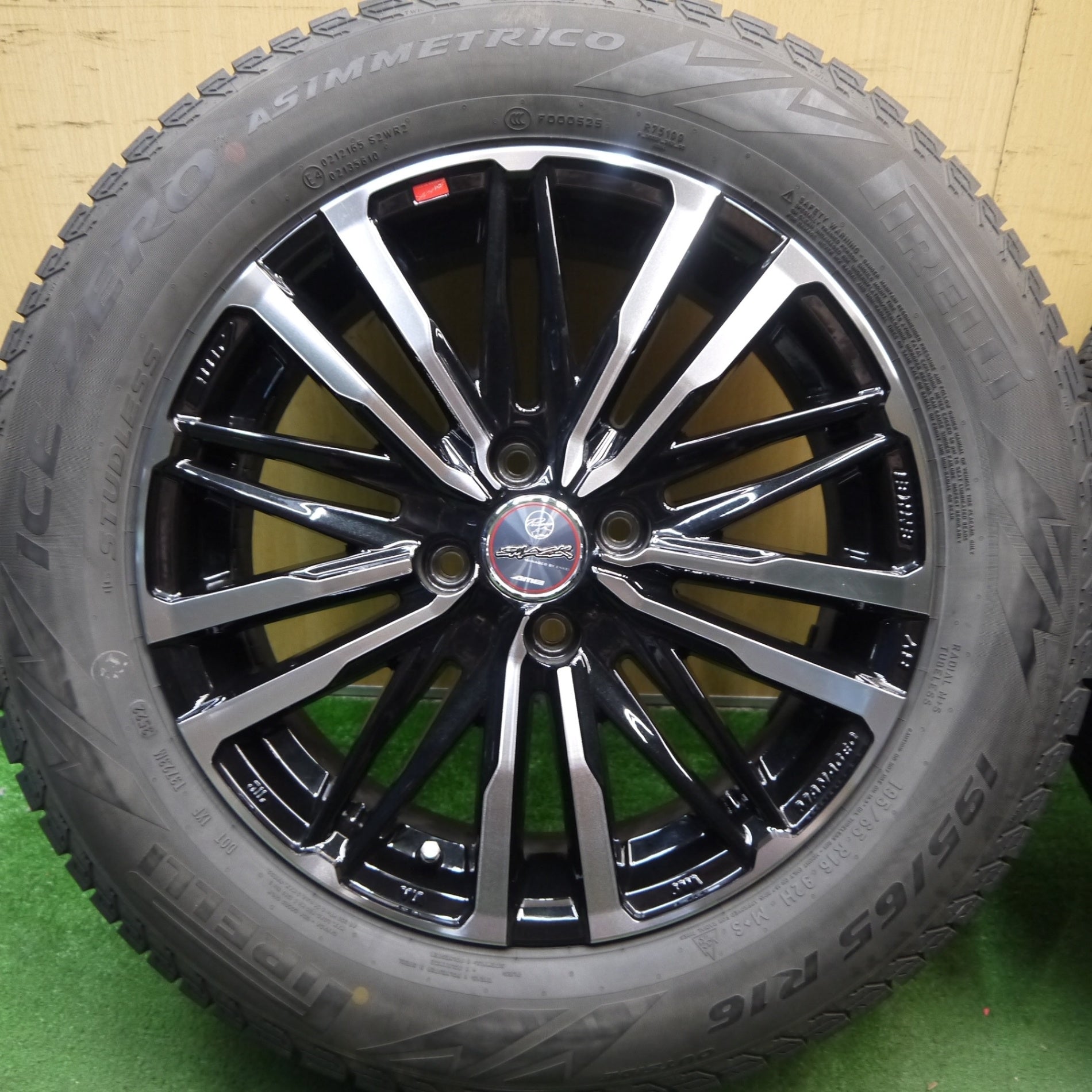 バリ溝！22年！キレイ！9.5分☆スタッドレス 195/65R16 ピレリ