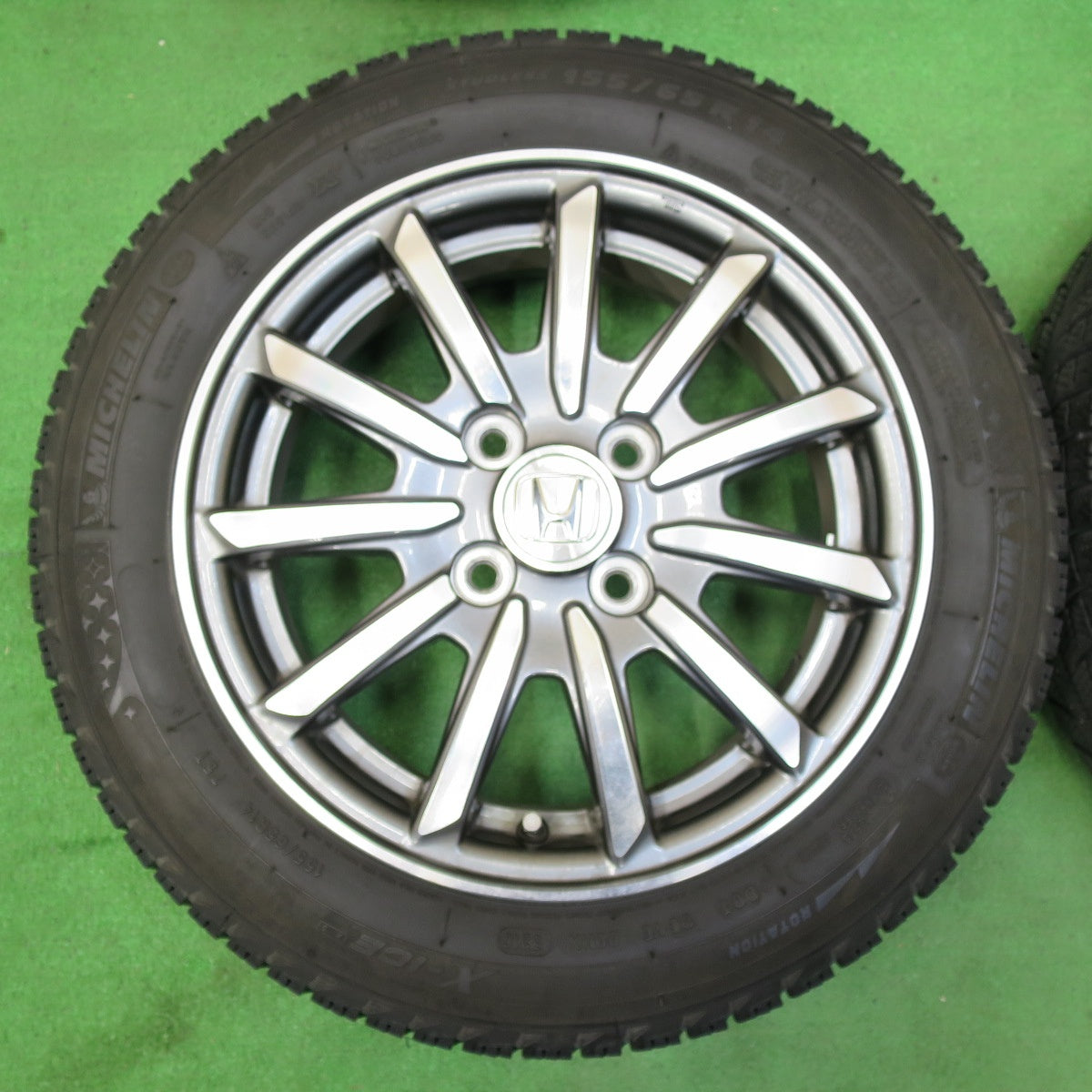 *送料無料* 4本価格★ホンダ N-WGN 純正 155/65R14 スタッドレス ミシュラン X-ICE XI3 Nワゴン PCD100/4H★4060904イス