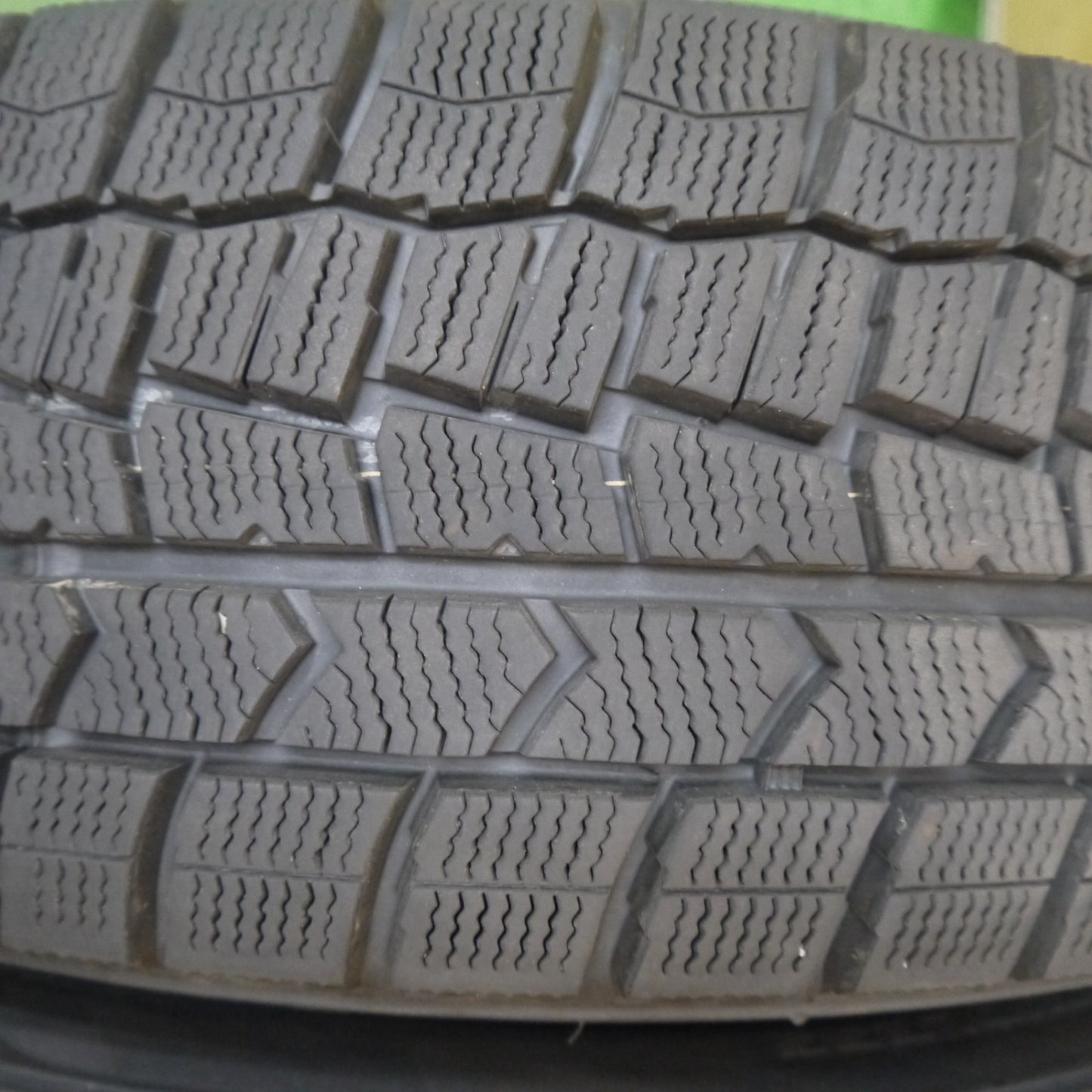 バリ溝！23年！9.5分★プリウス 等 195/65R15 スタッドレス ダンロップ ウインターマックス WM02 ZEPHYR ゼファー 15インチ PCD100/5H★5100301Hス