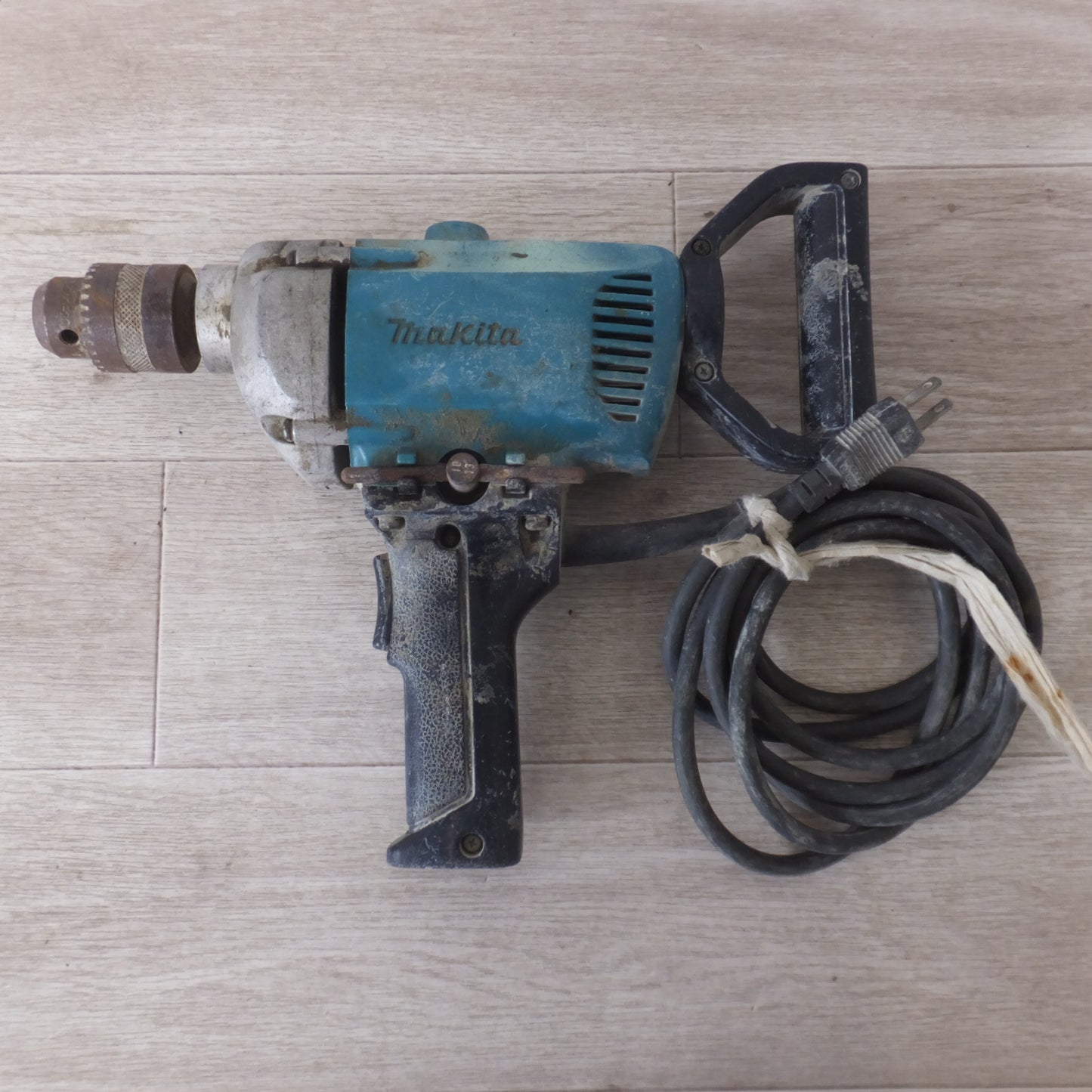 [送料無料] ★マキタ makita 13mm ドリル 6013BR　100V 620W 50-60Hz★