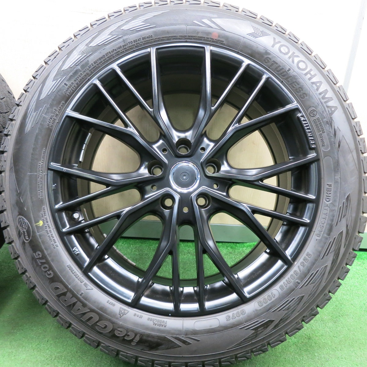 *送料無料* バリ溝！キレイ！9.5分★BMW等 KELLENERS エルツ 225/60R18 スタッドレス ヨコハマ アイスガード G075 ケレナーズ PCD112/5H★4060106HAス