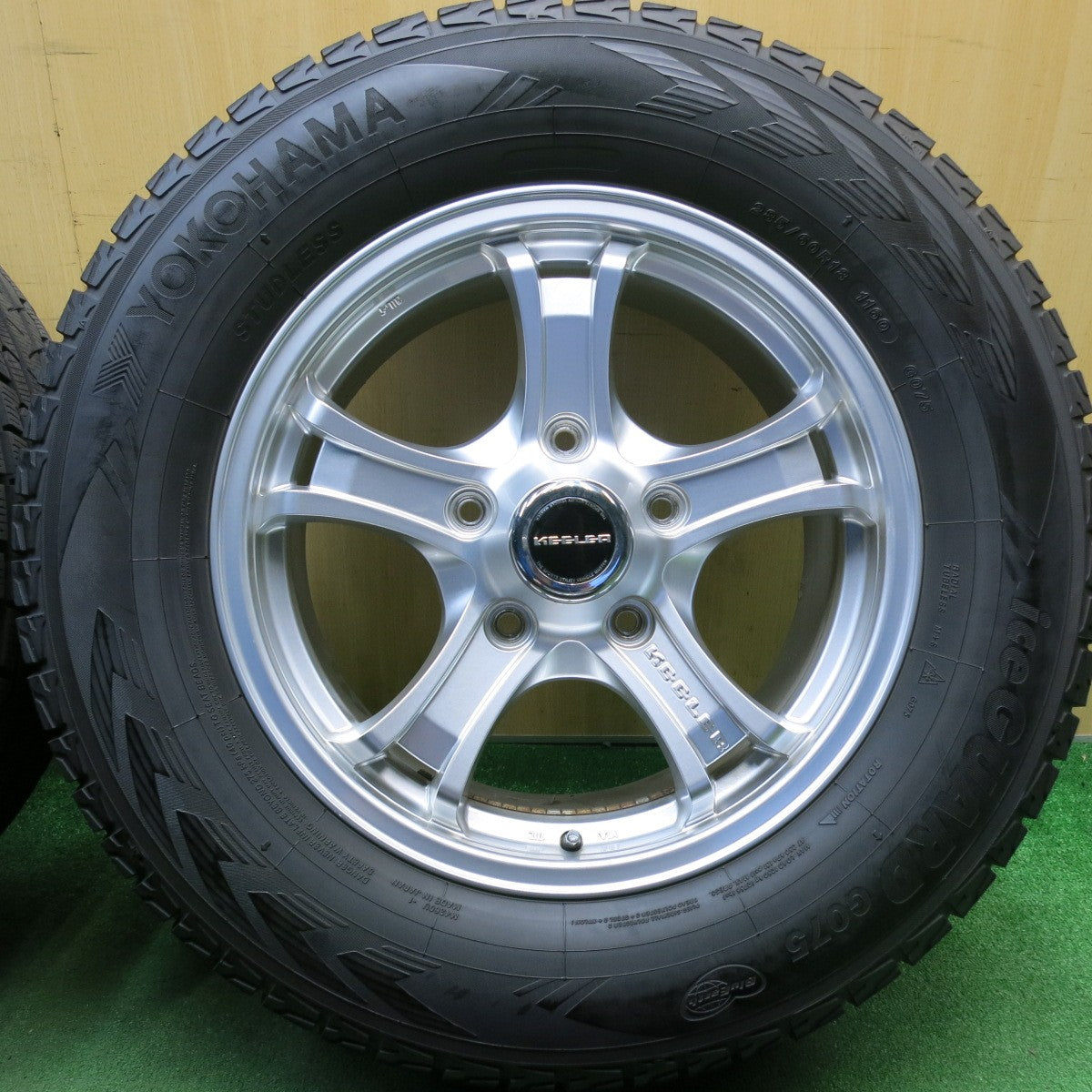 バリ溝！キレイ！9分★ランクル 等 KEELER FORCE 285/60R18 スタッドレス ヨコハマ アイスガード G075 キーラー フォース 18インチ PCD150/5H★6041909HAス
