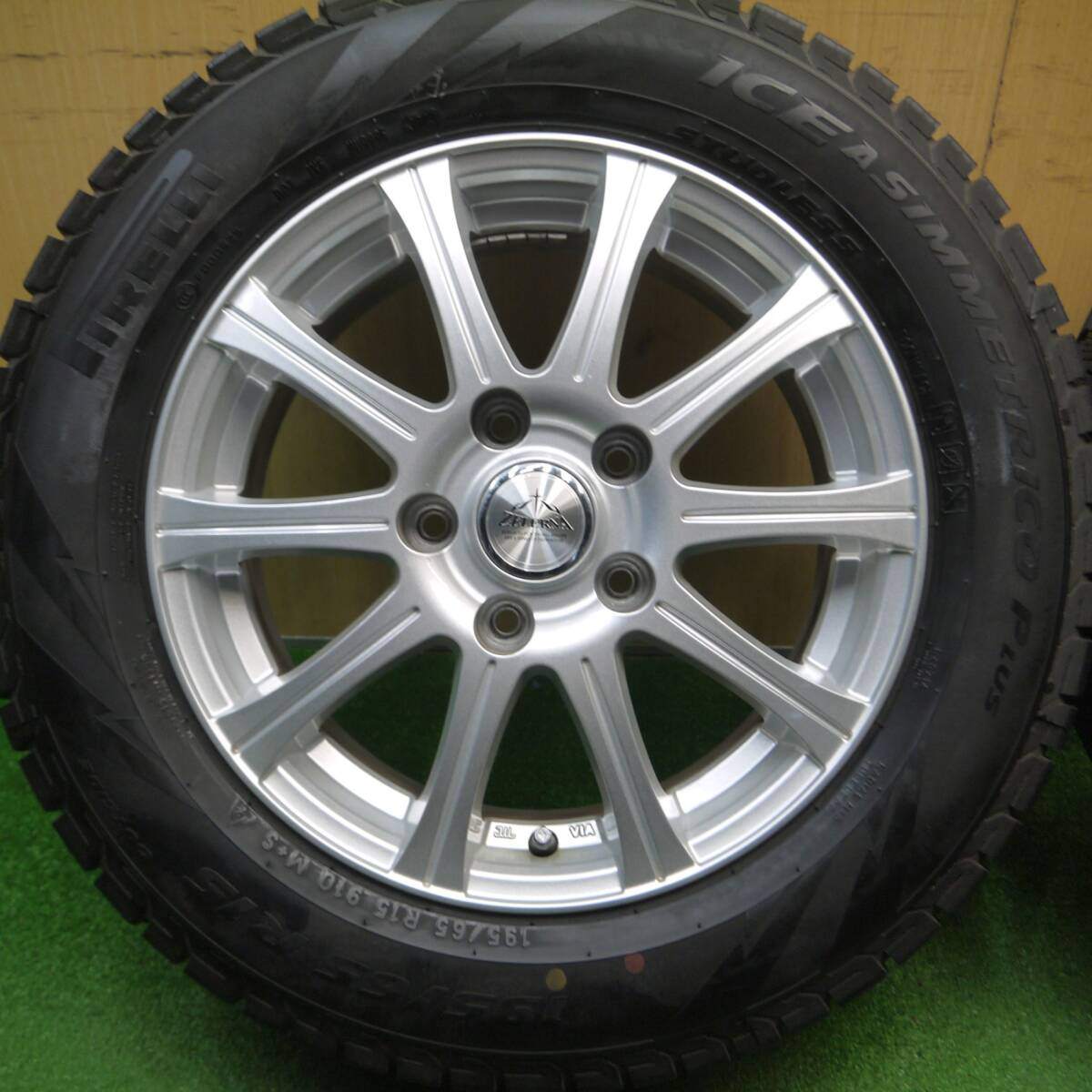 バリ溝！キレイ！8.5分★スタッドレス 195/65R15 ピレリ アイスアシンメトリコ プラス ZELERNA ゼラーナ 15インチ PCD114.3/5H★5011509Hス