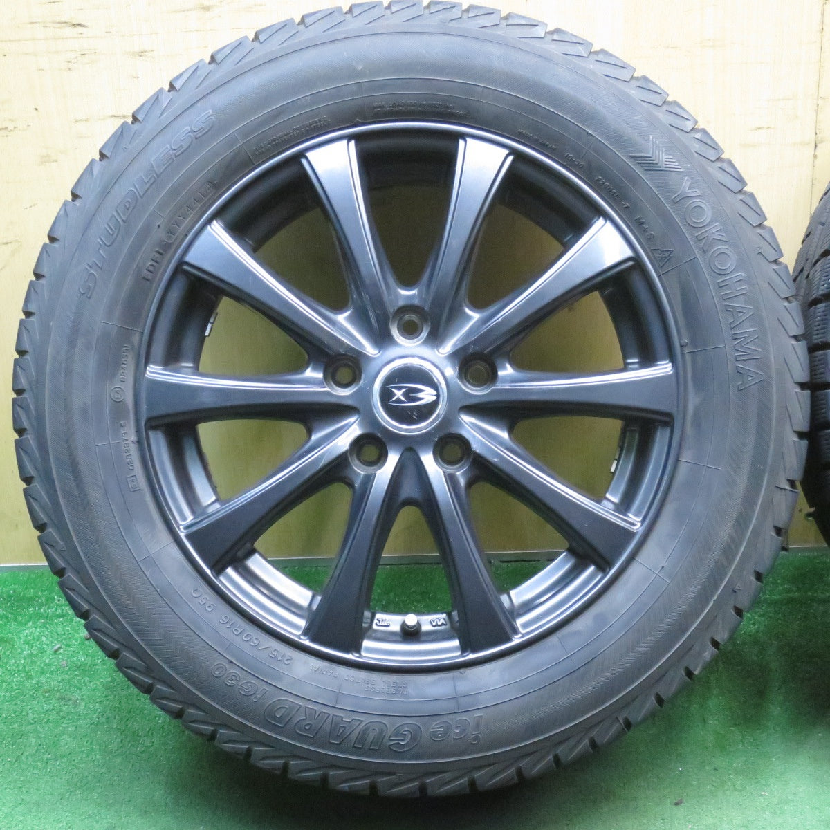バリ溝！9分★スタッドレス 215/60R16 ヨコハマ アイスガード iG30 Exsteer エクスター 16インチ PCD114.3/5H★5091906NJス