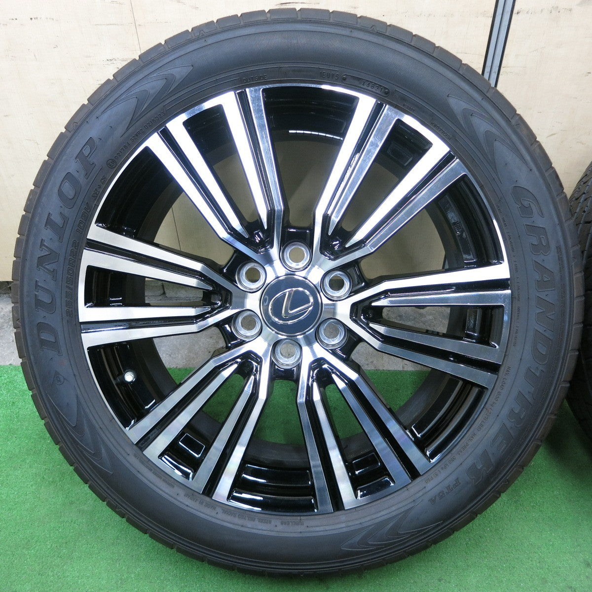 新車外し！21年★レクサス LX 600 エグゼクティブ 純正 265/50R22 ダンロップ グラントレック PT5A 22インチ PCD139.7/6H★5072901ナノ