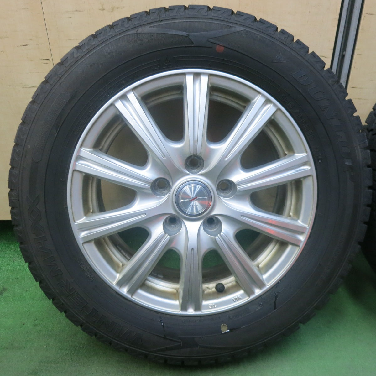 バリ溝！23年！9分★スタッドレス 195/65R15 ダンロップ ウインターマックス WM02 JOKER ジョーカー 15インチ PCD114.3/5H★5123001SKス
