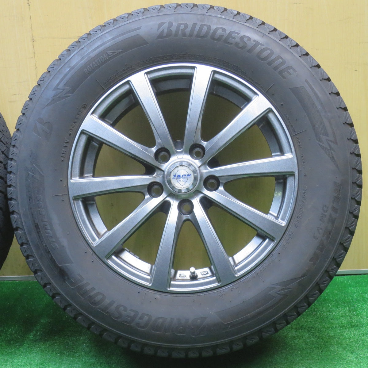 4本価格★スタッドレス 215/70R16 ブリヂストン ブリザック DM-V3 ZACK JP-110 MONZA ザック モンツァ 16インチ PCD114.3/5H★5102905NJス