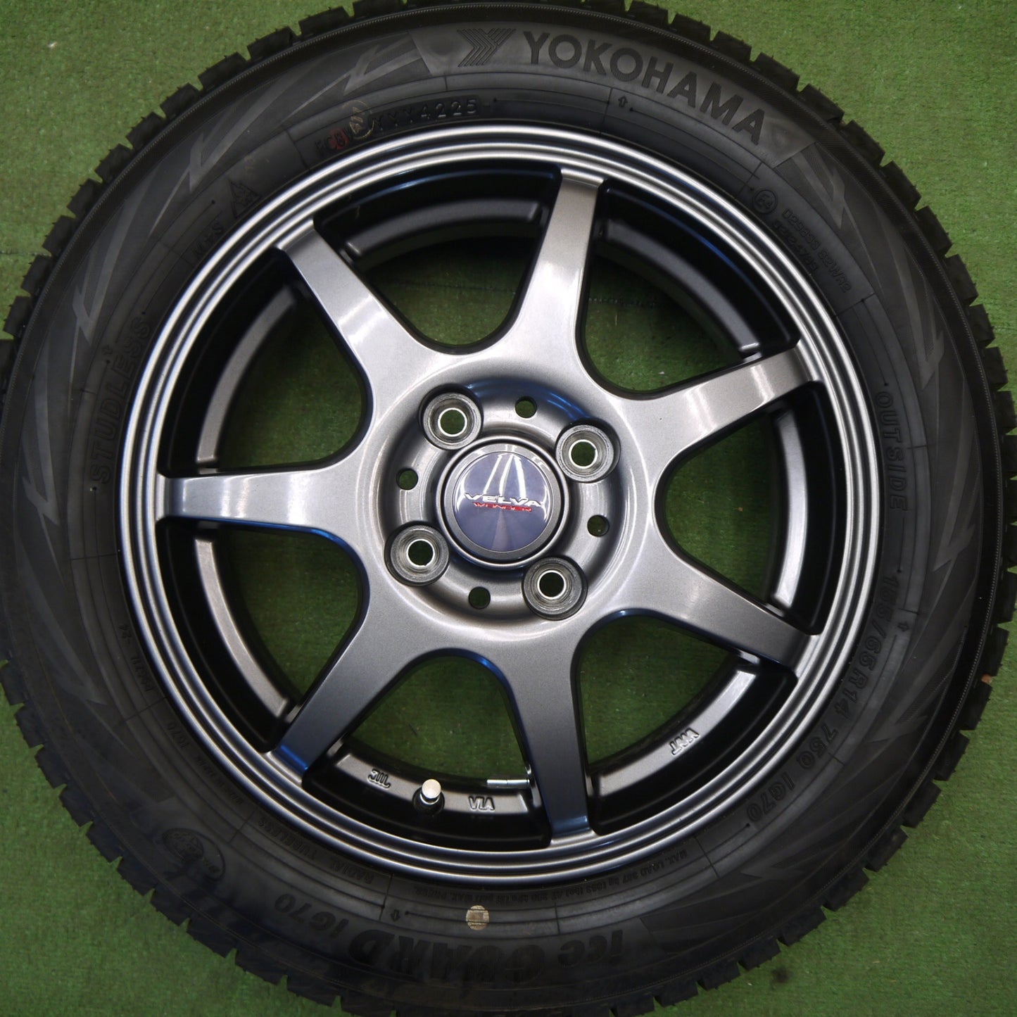 ほぼ未使用！25年！キレイ★スタッドレス 155/65R14 ヨコハマ アイスガード iG70 VELVA WONDER ヴェルヴァ ワンダー 14インチ PCD100/4H★6032304Hス