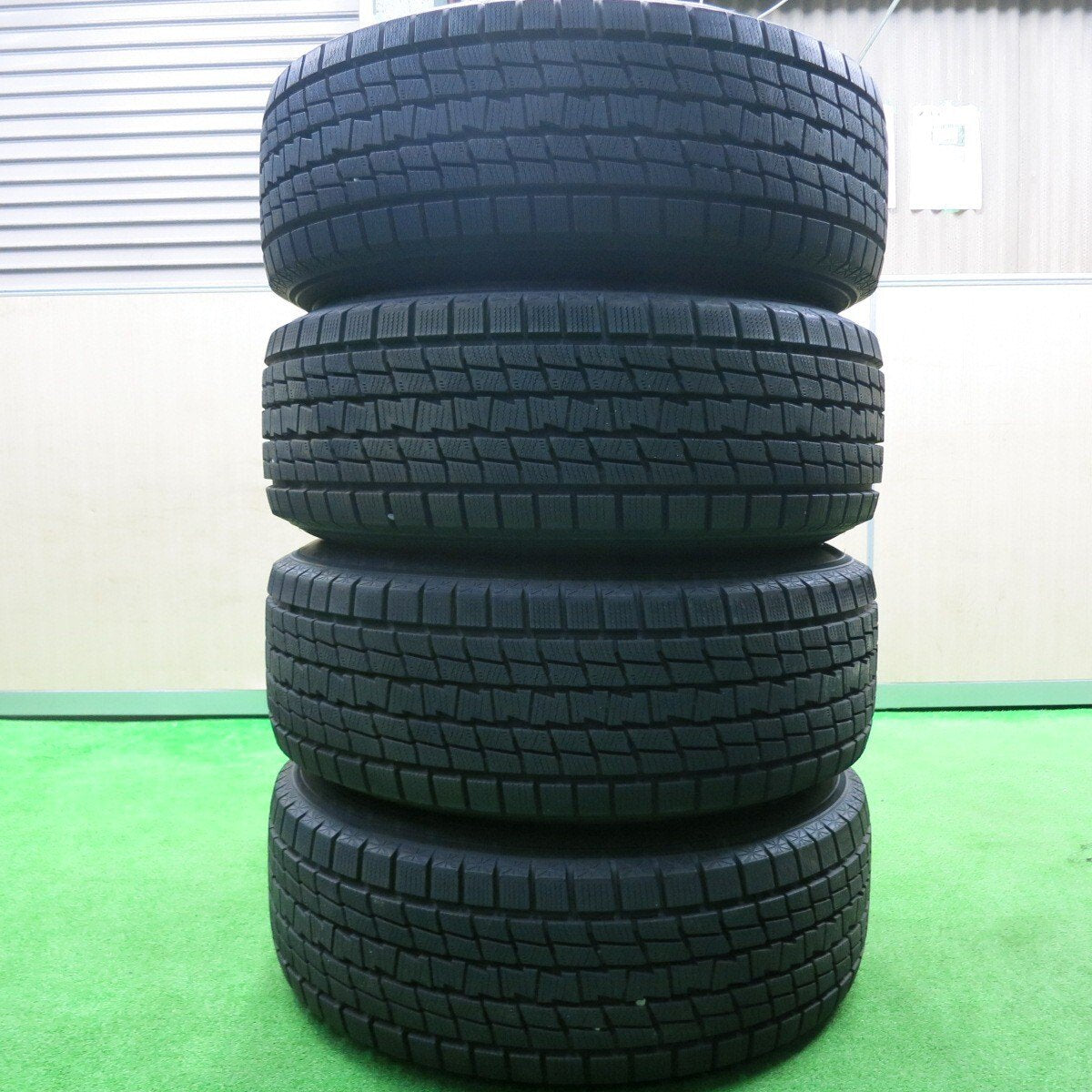 バリ溝！22年！キレイ！ほぼ10分★スタッドレス 265/65R17 グッドイヤー アイスナビ SUV KEELER キーラー 17インチ PCD139.7/6H★4111502HAス