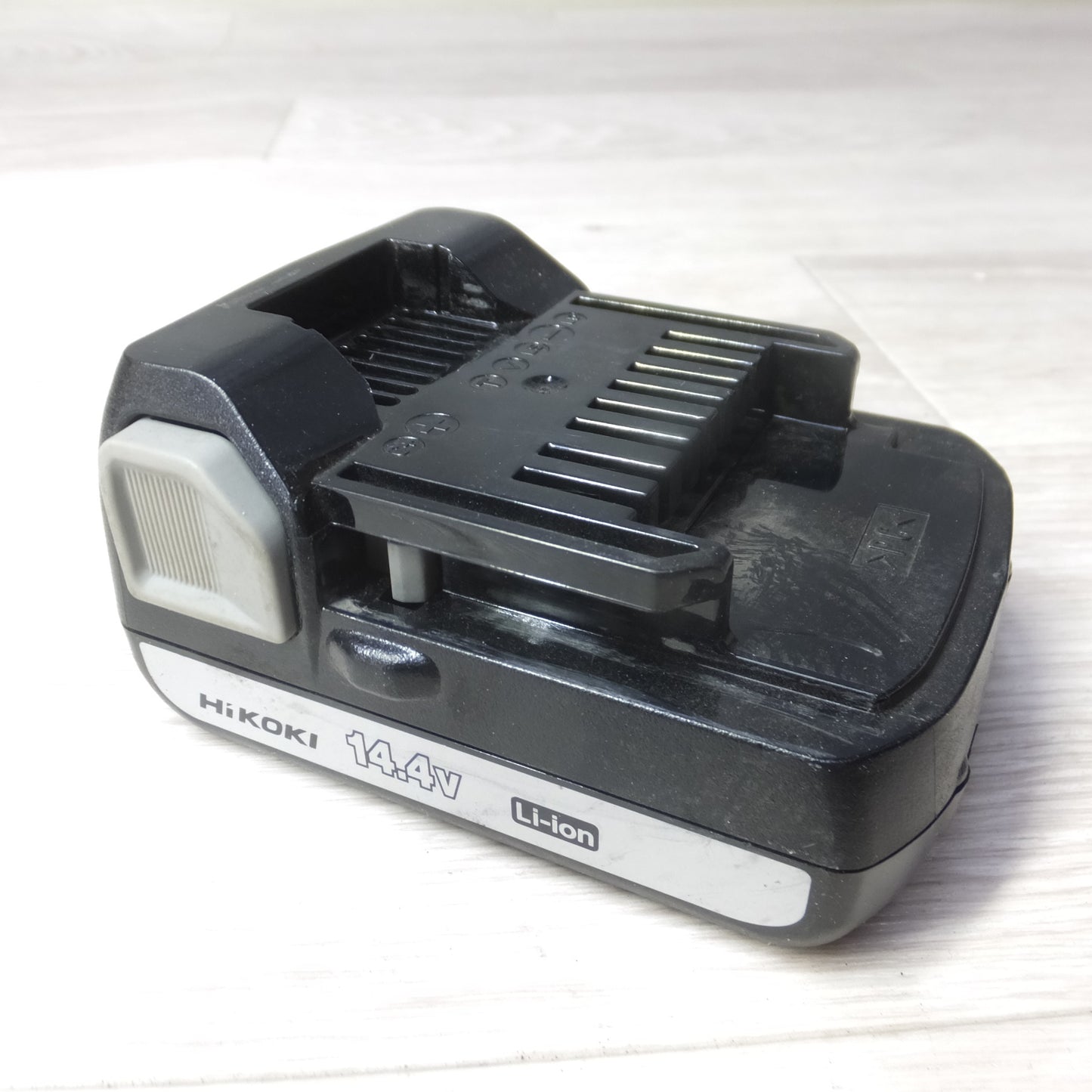 [送料無料] ◆HiKOKI ハイコーキ コードレスインパクトドライバ FWH14DGL 14.4V バッテリー2個 充電器付き 電動工具◆