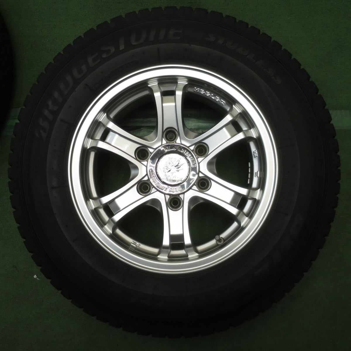 バリ溝！キレイ！9分◎KEELER FORCE 195/80R15 107/105L スタッドレス ブリヂストン ブリザック VL1 キーラー フォース 15インチ PCD139.7/6H◎6092905NJス