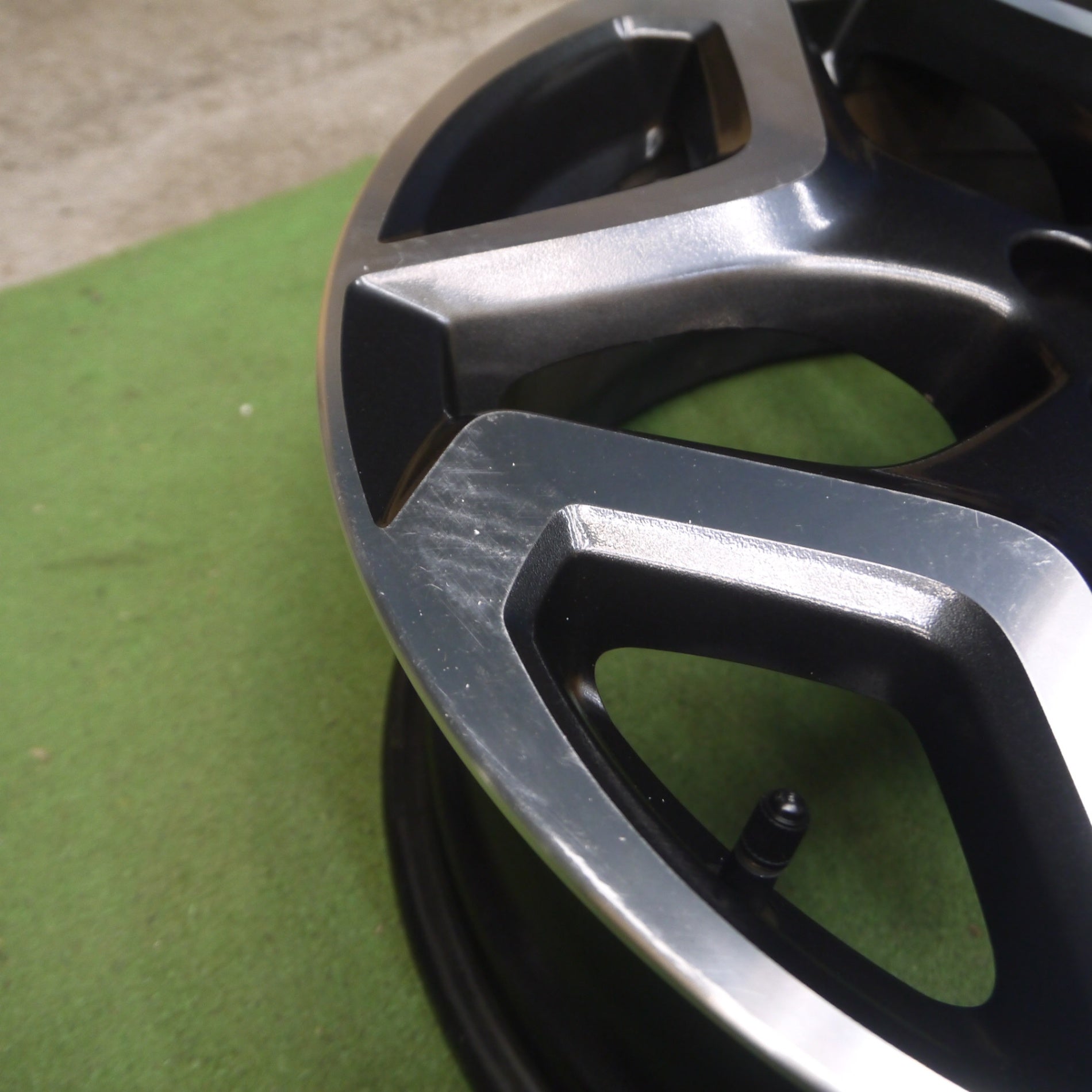 送料無料* 4本価格☆スバル GT系 XV 純正 ホイール 18インチ 18×7J