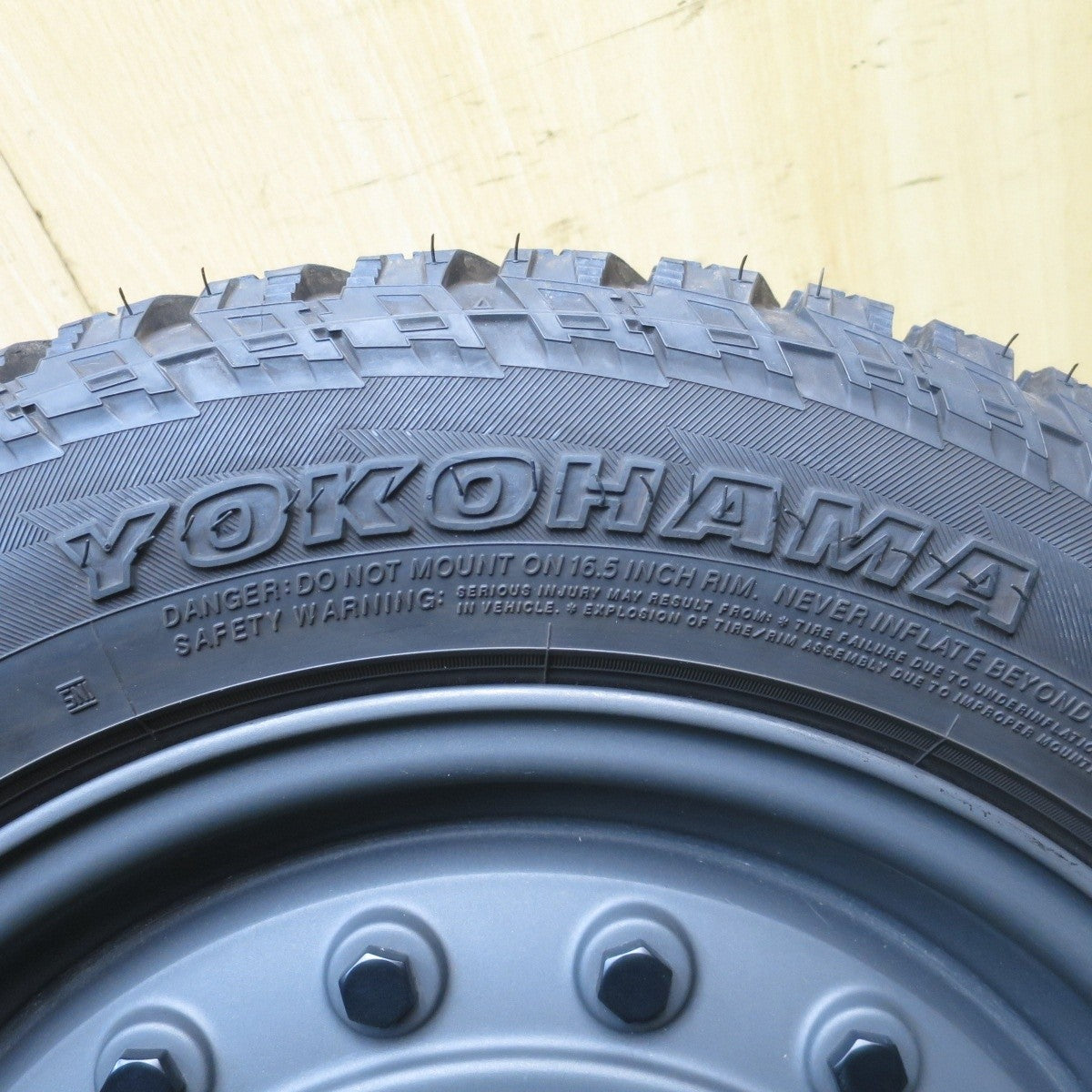 バリ溝 綺麗 9.5分 1本★DEAN COLORADO 215/60R16 ヨコハマ A/T G015 ディーン コロラド PCD112 120/5H マルチ★5031102Hノ