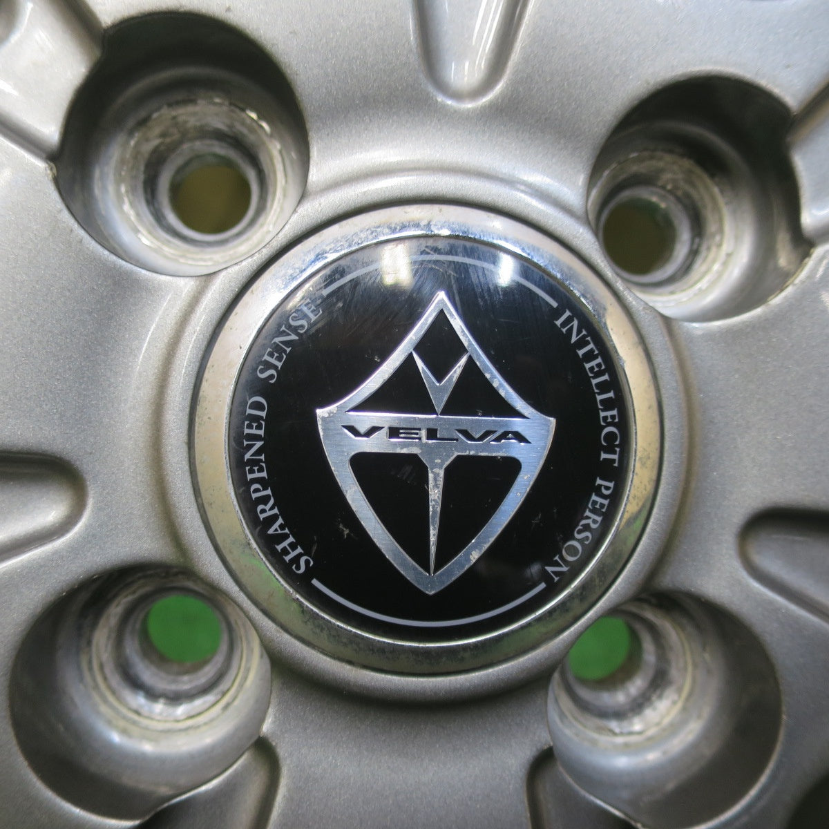 キレイ★スタッドレス 145/80R13 ブリヂストン アイスパートナー VELVA ヴェルヴァ 13インチ PCD100/4H★5102801イス