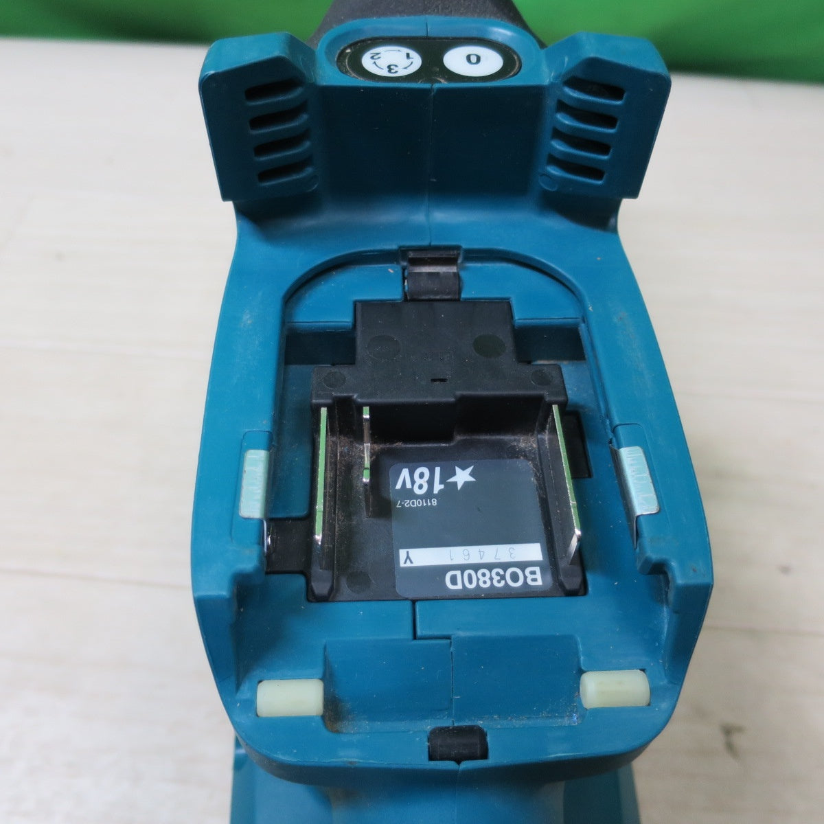 [送料無料] ☆マキタ 充電式 仕上げ サンダ BO380D 電動 工具 集塵機 集じん 18V サンダー コードレス Makita☆