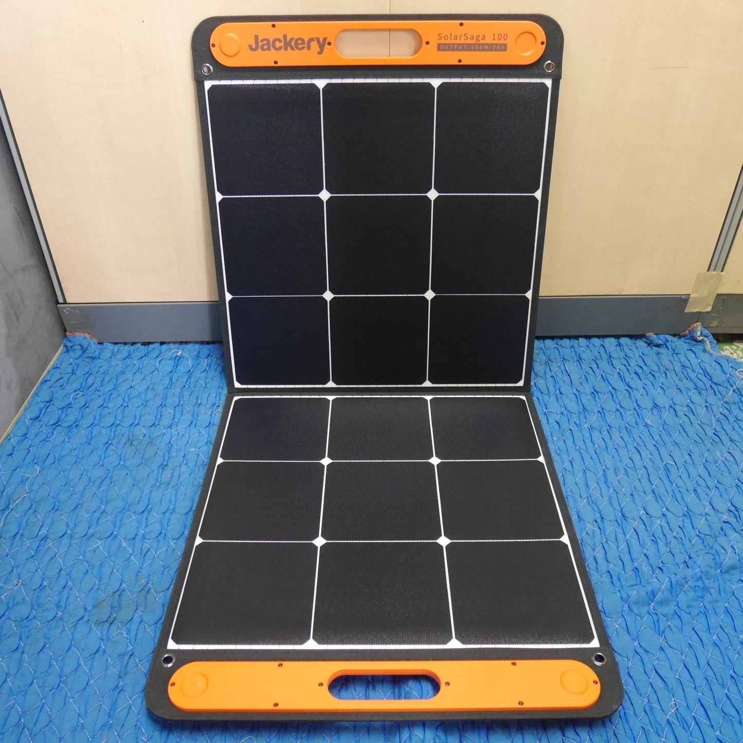 [送料無料] キレイ☆JACKERY ソーラーパネル SolarSaga 100 JS-100C 太陽光パネル キャンプ アウトドア 等☆