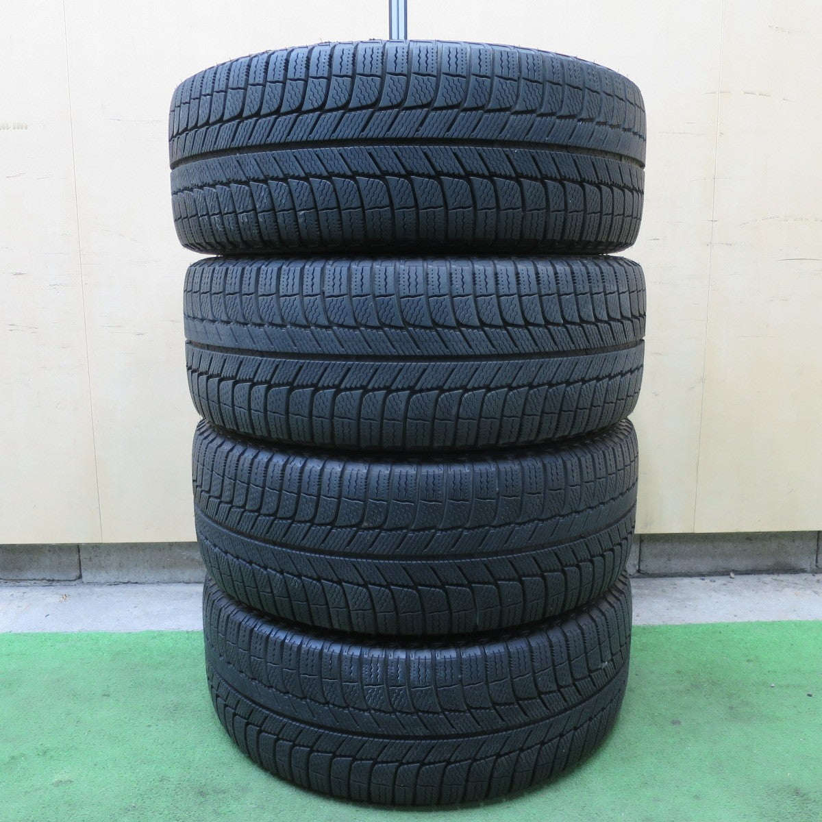 バリ溝！キレイ！9.5分★ワーゲン ゴルフ 等 ACE SCORPIO 225/40R18 スタッドレス ミシュラン X-ICE XI3 スコーピオ 18インチ PCD112/5H★6013110ナス