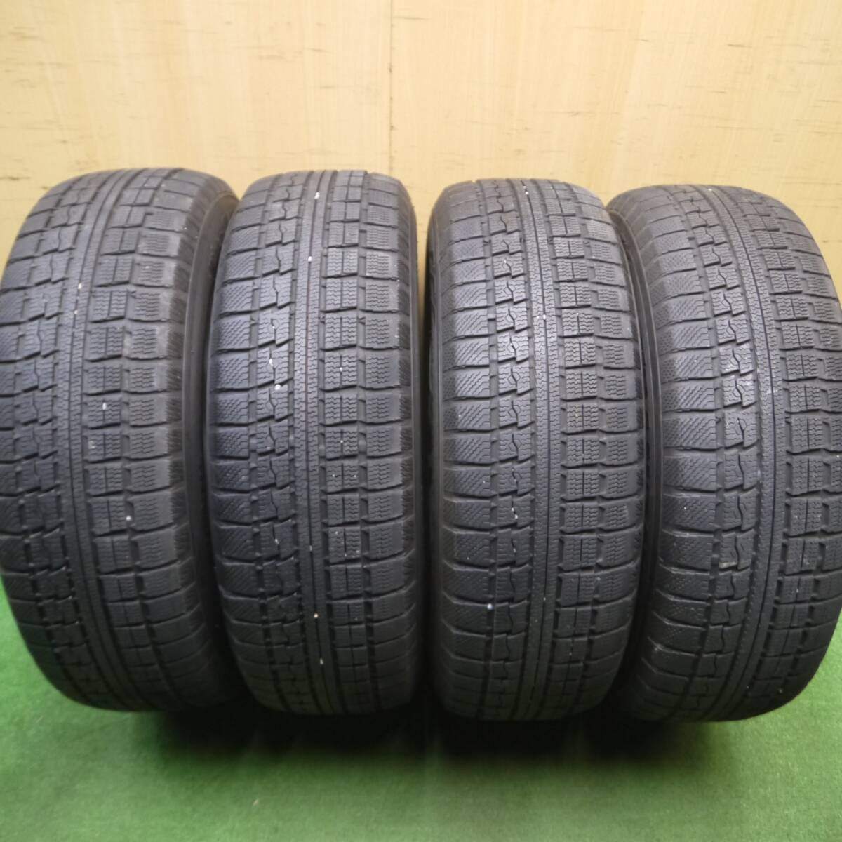 キレイ★スタッドレス 205/65R16 トーヨー ウインター トランパス MK4α JOKER ジョーカー 16インチ PCD114.3/5H★5011401Hス