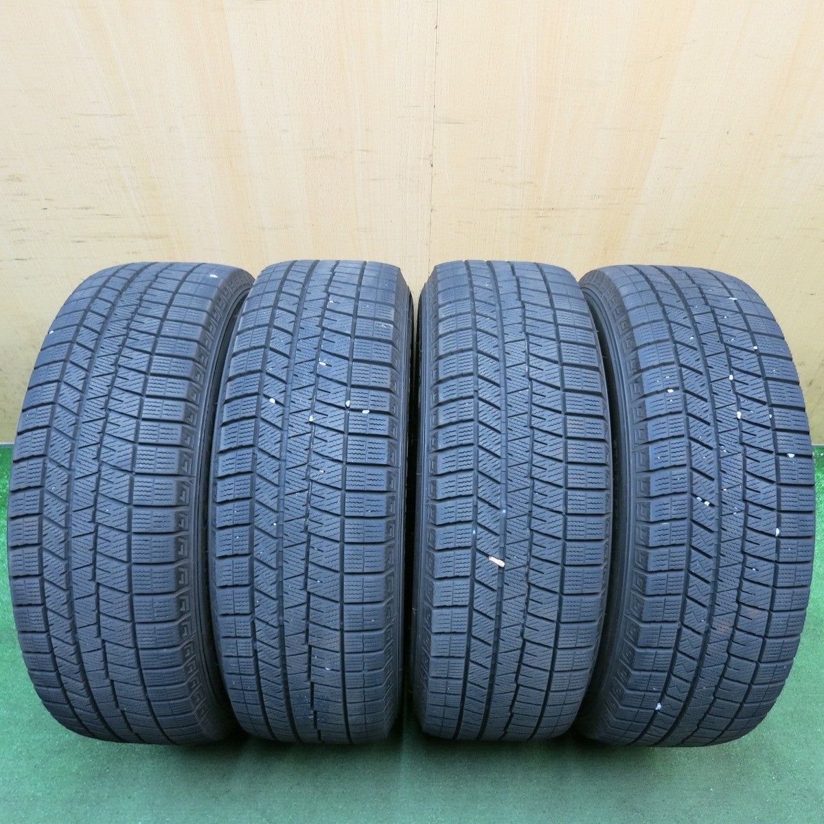 バリ溝！23年！9.5分◎スタッドレス 215/65R16 ダンロップ ウインターマックス 03 Eurodesign CALWER ユーロデザイン カルヴァー 16インチ PCD114.3/5H◎6100307HAス