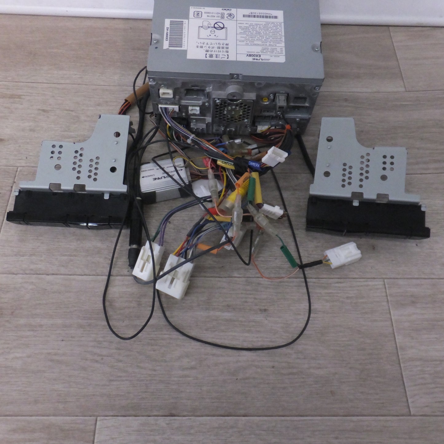 [送料無料] 現状品★アルパイン ALPINE 8型ワイドVGA LED液晶 SDナビ EX008V　地図カード 使用不可(51)★