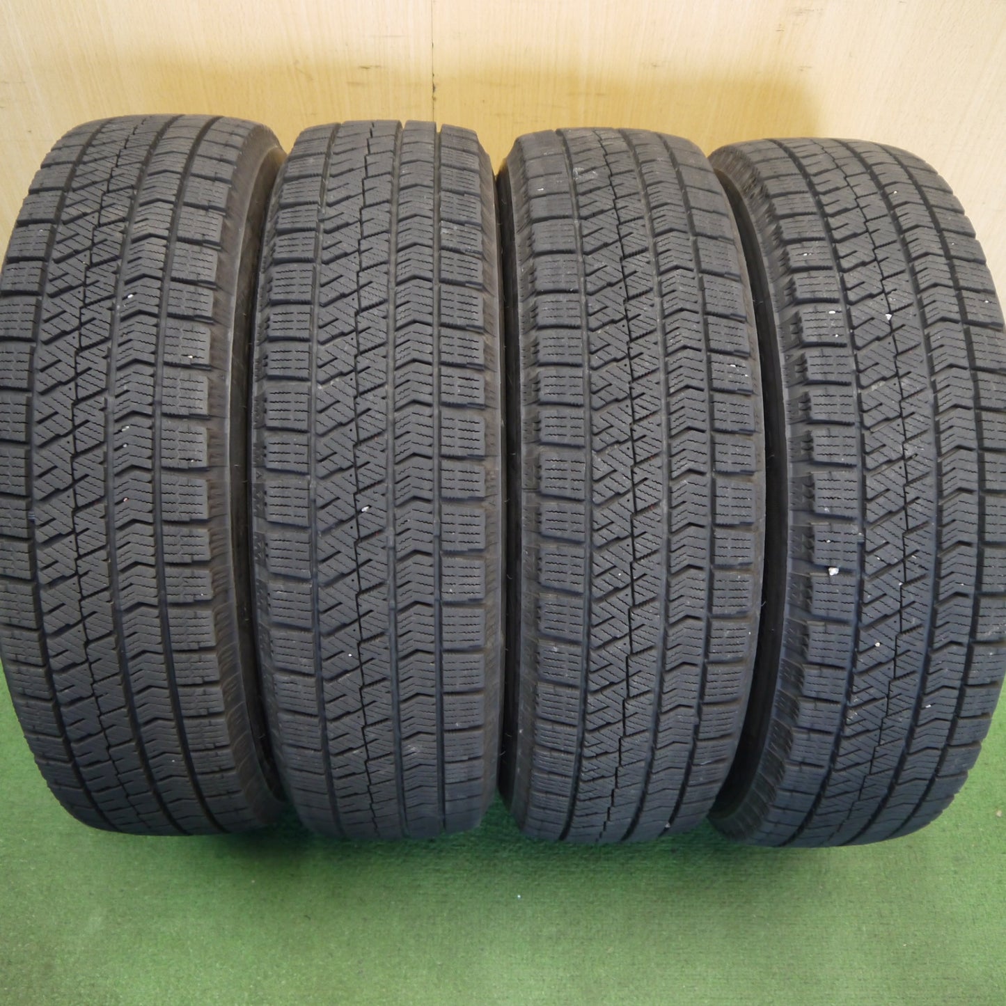 キレイ！22年◎スタッドレス 155/65R14 ブリヂストン ブリザック VRX2 STRANGER ストレンジャー 14インチ PCD100/4H◎6080302Hス