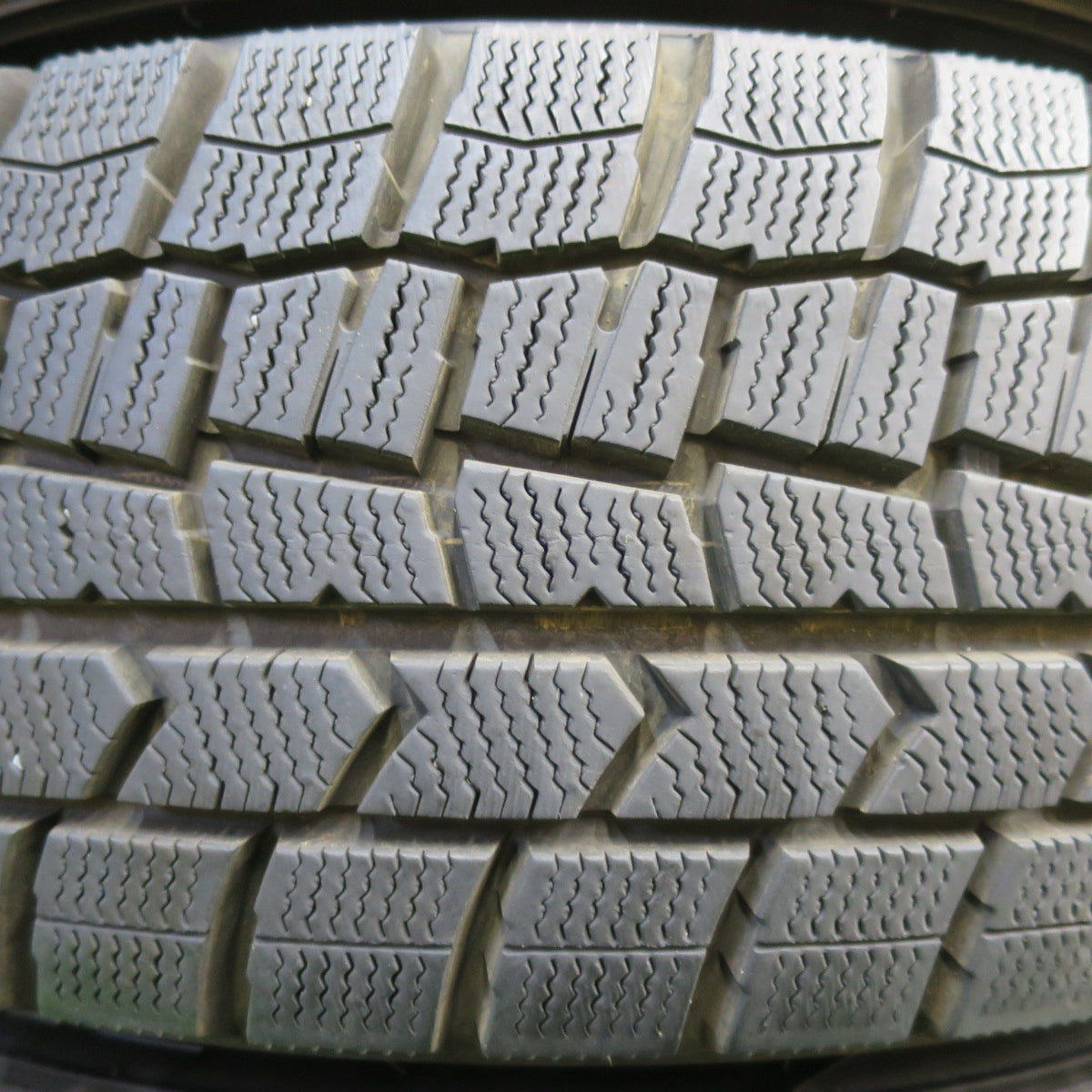 [送料無料] バリ溝！21年！キレイ！9.5分★プリウス 等 195/65R15 スタッドレス ダンロップ ウインターマックス WM02 Exceeder エクシーダー 15インチ PCD100/5H★5012809イス
