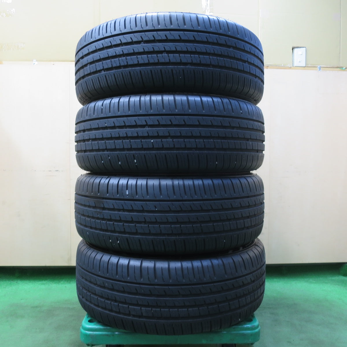 [送料無料] バリ溝！24年！9.5分★Lehrmeister LM-S FS15 245/45R20 ネオリン ネオスポーツ 20インチ レアマイスター LMS PCD114.3/5H★5031006イノ