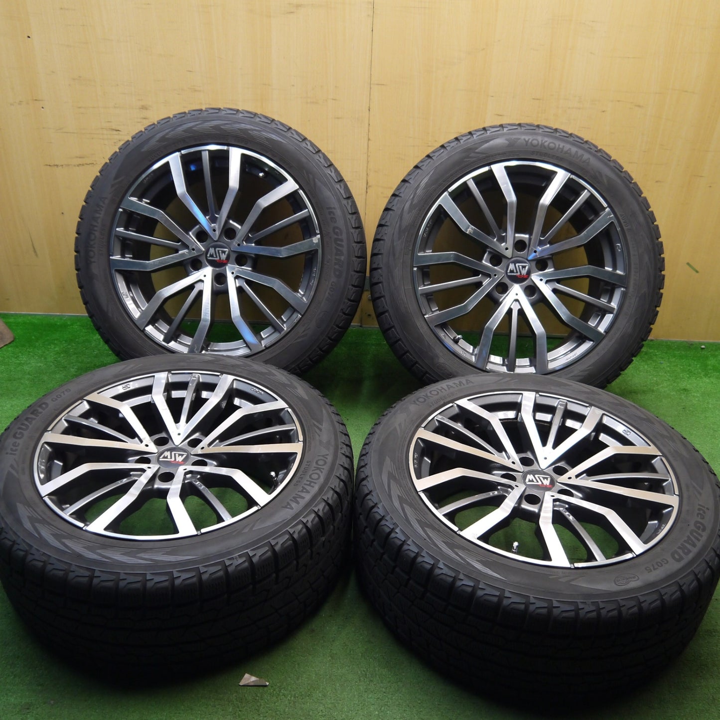 バリ溝！9.5分★BMW 等 MSW 49 O・Z 255/50R19 スタッドレス ヨコハマ アイスガード G075 19インチ OZ PCD120/5H★5051304Hス