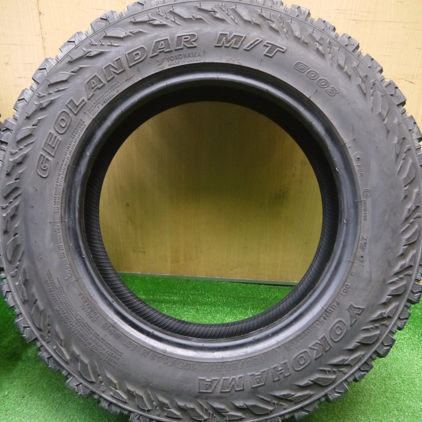 [送料無料] 4本価格★185/85R16 105/103N ヨコハマ ジオランダー M/T G003 タイヤ 16インチ ジムニー パジェロミニ 等 オフロード★5010605Hノタ