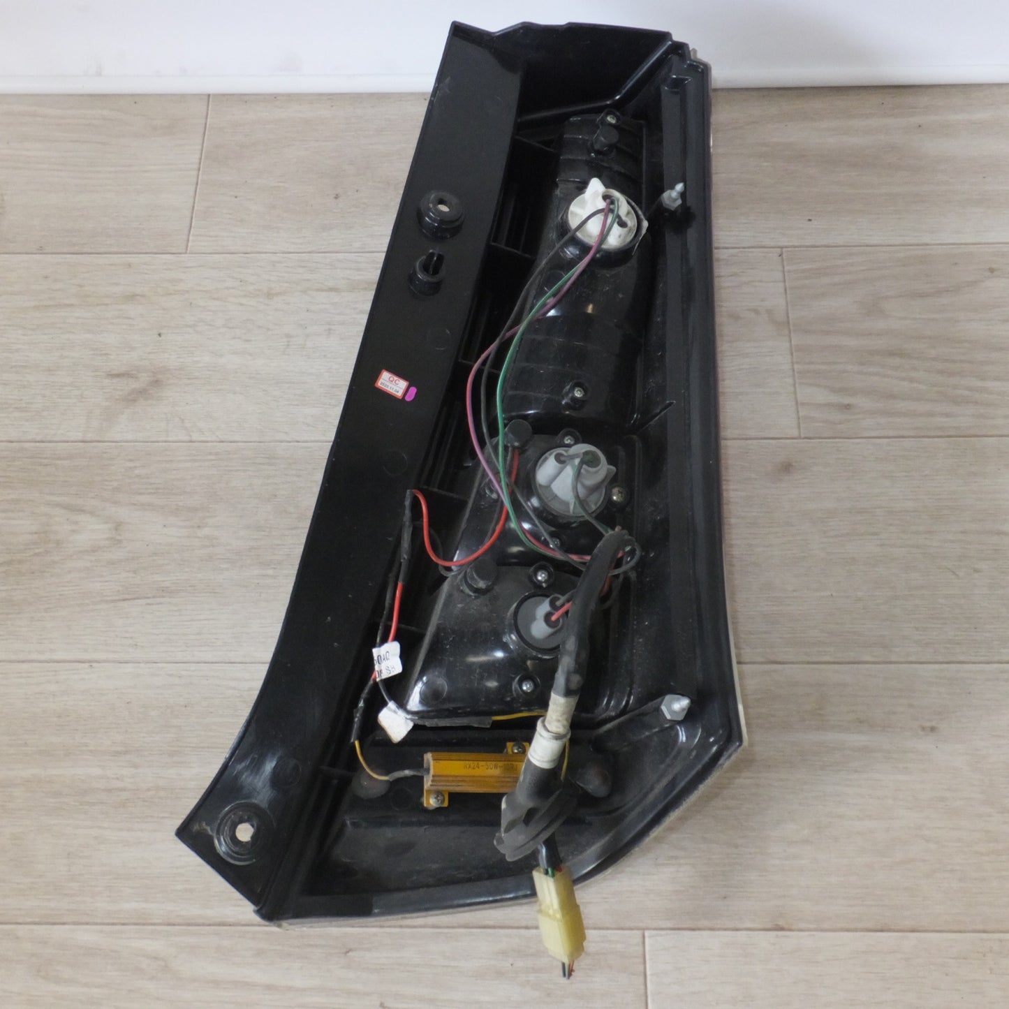 [送料無料] ★JUNYAN スズキ SUZUKI ワゴンR MH23S テールライト LT-HU588 左★