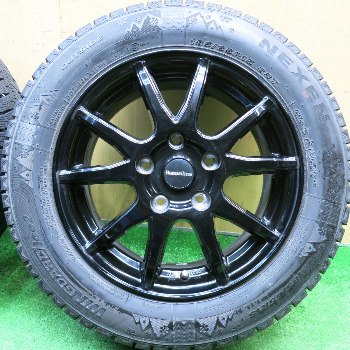 バリ溝！23年！9.5分以上★スタッドレス 185/65R15 ネクセン ウィンガード ice2 Humanline ヒューマンライン 15インチ PCD114.3/5H★5122113HAス