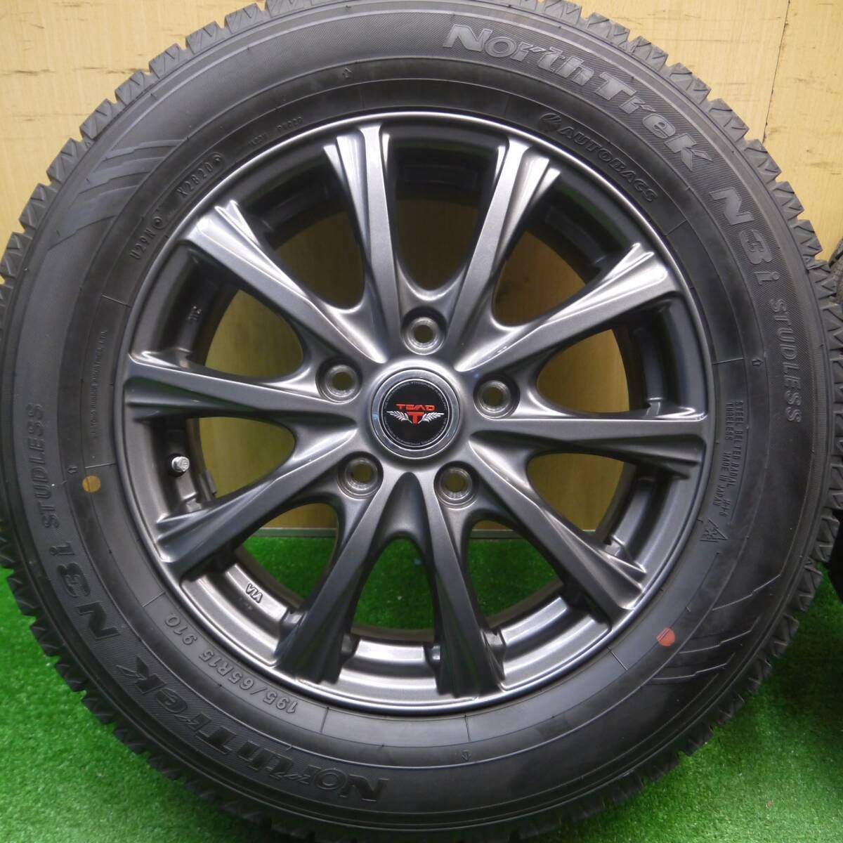 バリ溝！20年！キレイ！ほぼ10分★スタッドレス 195/65R15 オートバックス ノーストレック N3i TEAD テッド 15インチ PCD114.3/5H★4122302Hス