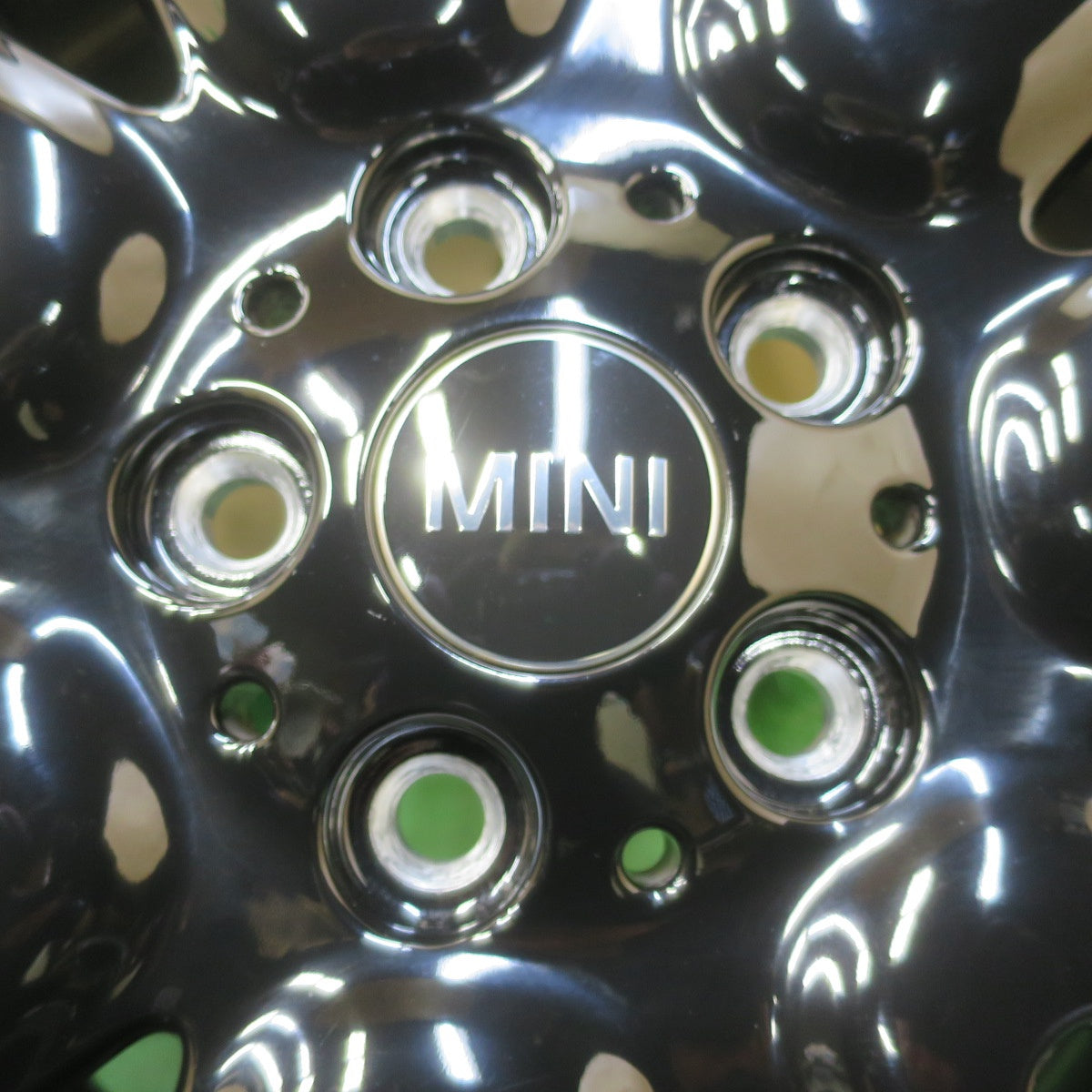バリ溝！キレイ！9.5分◎MINI ミニ F55 F56 F57 純正 ビクトリースポーク 495 195/55R16 スタッドレス ブリヂストン ブリザック RFT 16インチ PCD112/5H◎6062608イス