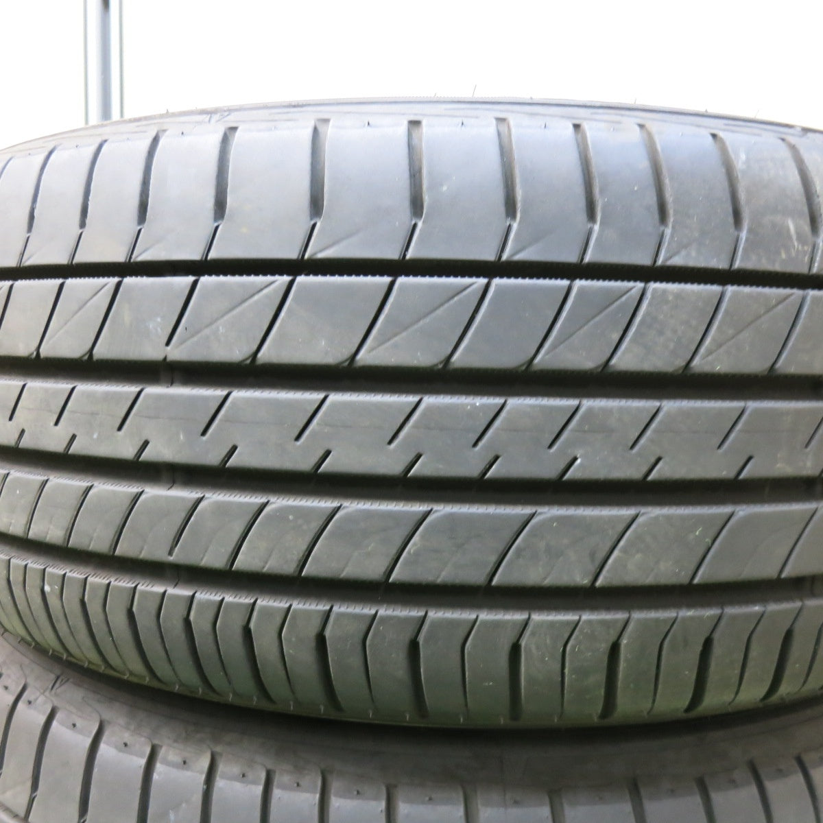 [送料無料] バリ溝！24年！9.5分★トヨタ 220系 クラウン ハイブリッド G 純正 215/55R17 ダンロップ ルマン5+ 17インチ PCD114.3/5H★5022610SYノ