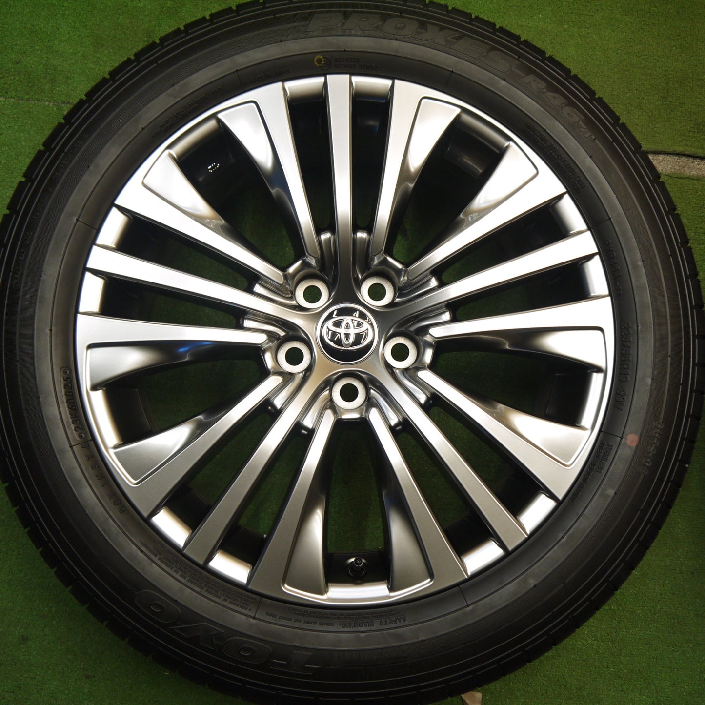 新車外し！25年★トヨタ 80系 ハリアー Zグレード 純正 225/55R19 トーヨー プロクセス R46A 19インチ PCD114.3/5H★5051308Hノ