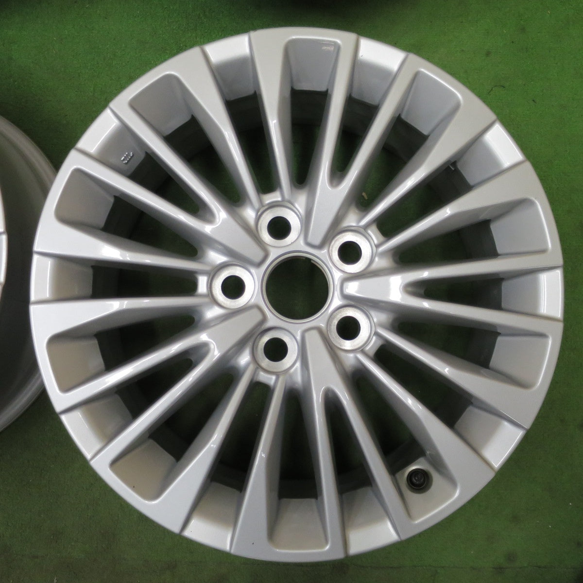新車外し★トヨタ 40系 アルファード ヴェルファイア 純正 ホイール 17インチ 17×6.5J PCD120/5H★6060501NGホ