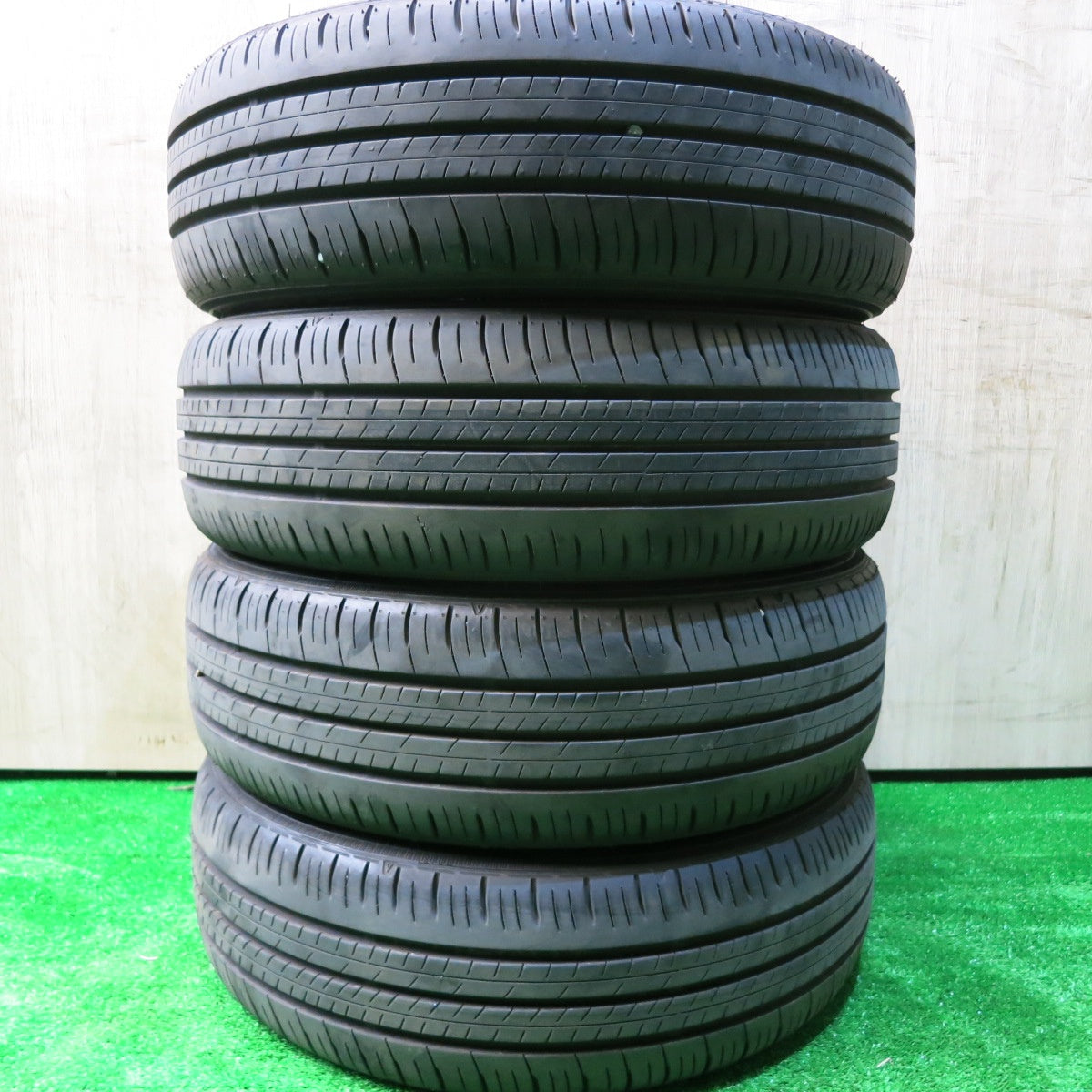 バリ溝！25年！ほぼ10分★175/55R15 ダンロップ エナセーブ EC300+ タイヤ 15インチ タンク ルーミー トール ソリオ 等★5110801HAノタ