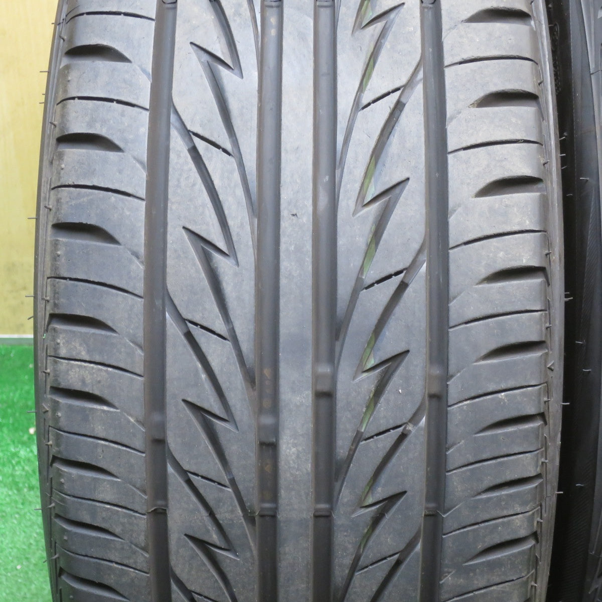 バリ溝！24年！キレイ！9.5分★アルファロメオ GT 純正 225/40R18 ブリヂストン テクノ スポーツ 18インチ PCD98/5H★6052701NJノ