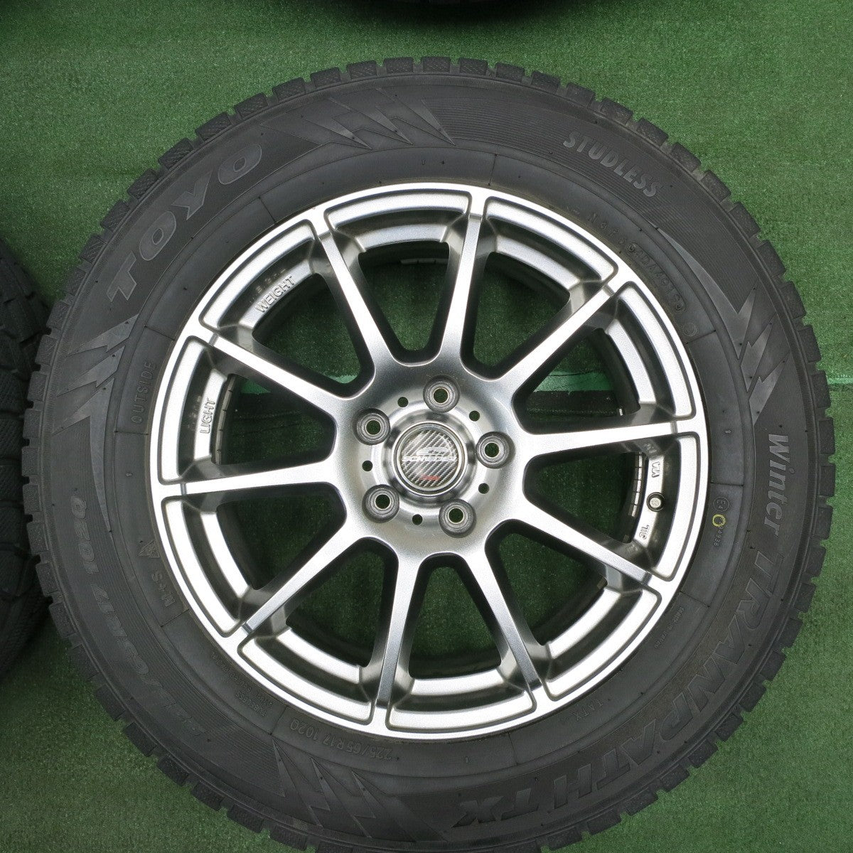 *送料無料* バリ溝！キレイ！9.5分★スタッドレス 225/65R17 トーヨー ウインター トランパス TX SCHNEIDER ATECH シュナイダー PCD114.3/5H★4032603TNス