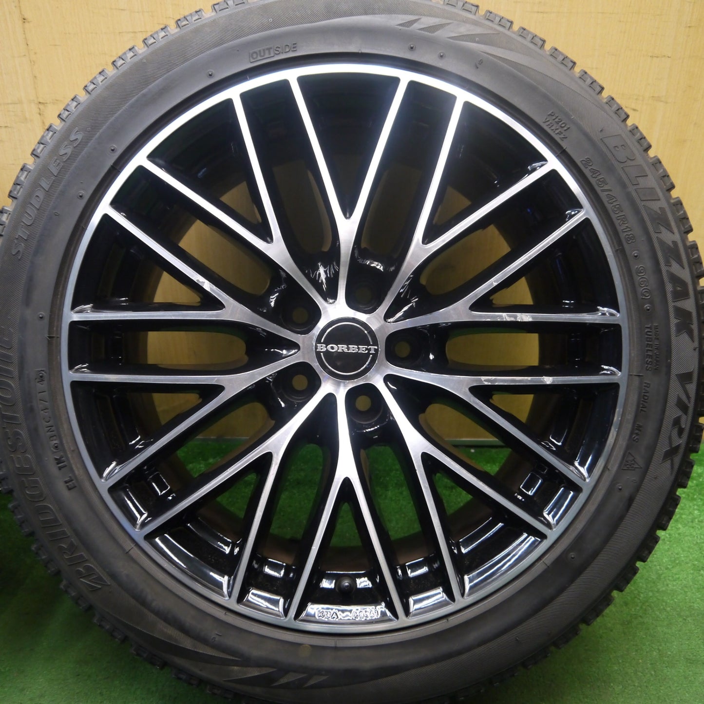 キレイ★ボルボ 等 BORBET PREMIUM BS5 245/45R18 スタッドレス ブリヂストン ブリザック VRX 18インチ ボルベット PCD108/5H★5072304Hス
