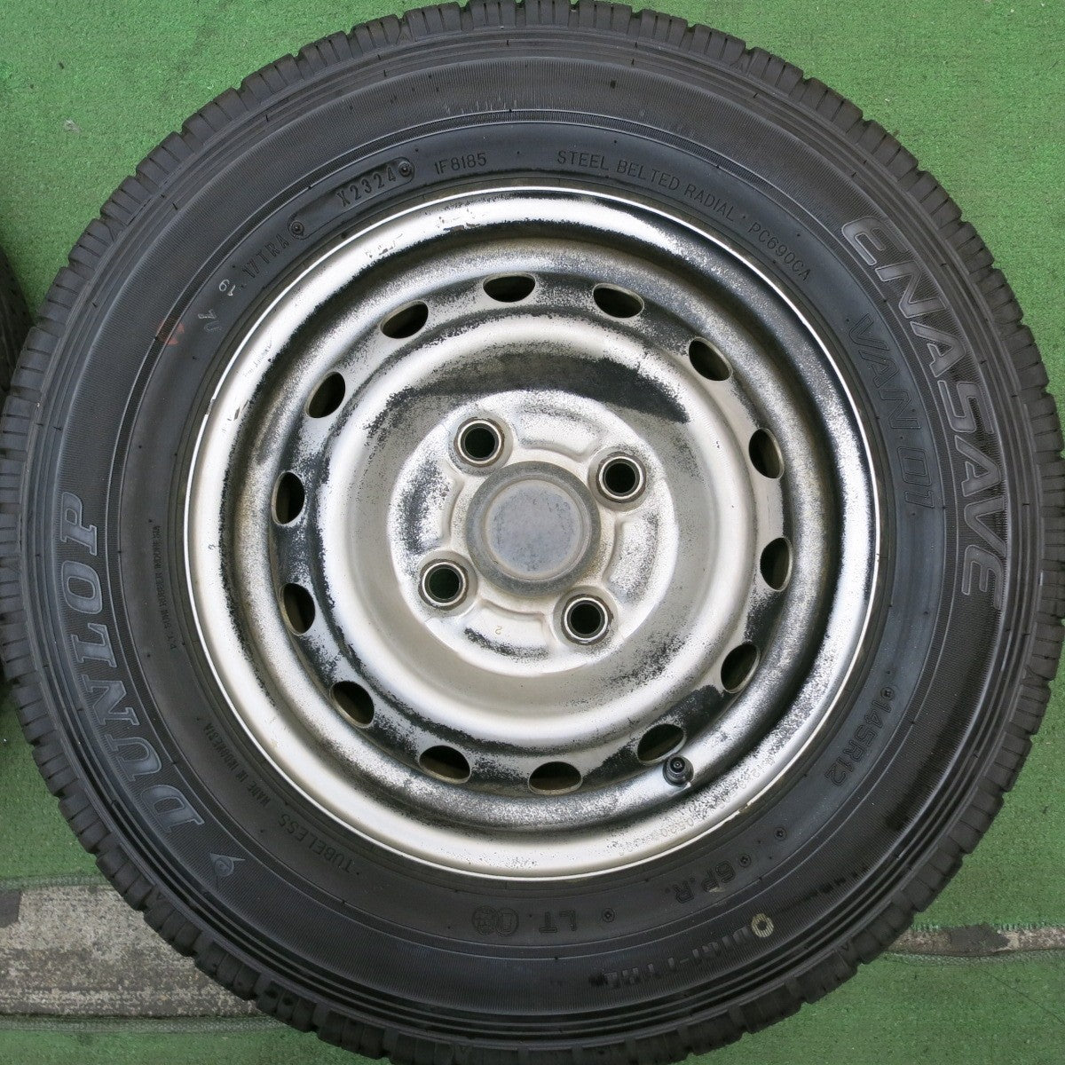 バリ溝！24年！9分★145R12 6PR ダンロップ エナセーブ VAN01 スチール ホイール 12インチ 軽トラ 等 PCD100/4H★5083112HAノ