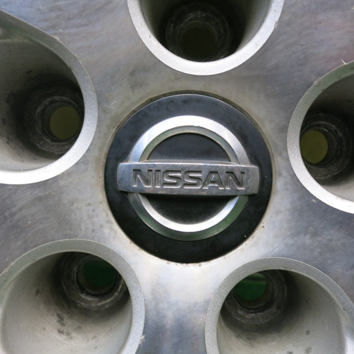 バリ溝！23年！9.5分★日産 プレサージュ AUTECH 純正 225/65R17 スタッドレス ヨコハマ アイスガード G075 オーテック 17インチ PCD114.3/5H★5101803HAス