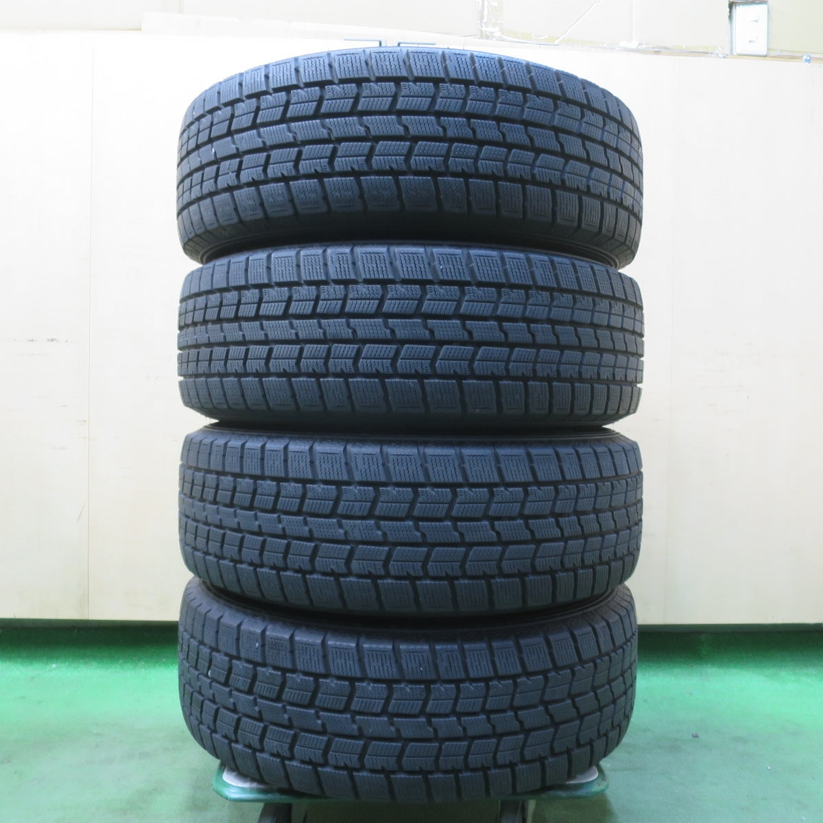 バリ溝！23年！9分★プリウス 等 195/65R15 スタッドレス グッドイヤー アイスナビ7 SIBILLA GG シビラ 15インチ PCD100/5H★5123108イス